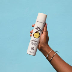 Sun Bum Curls Conditioner curls-shine with frizz-free definition.