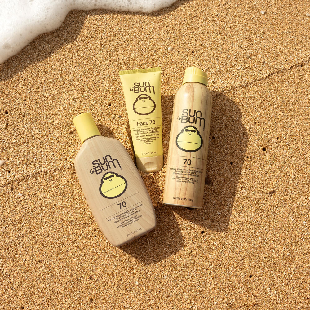 Sun Bum sunscreen spray nozzle dispense highlights easy reapplication.