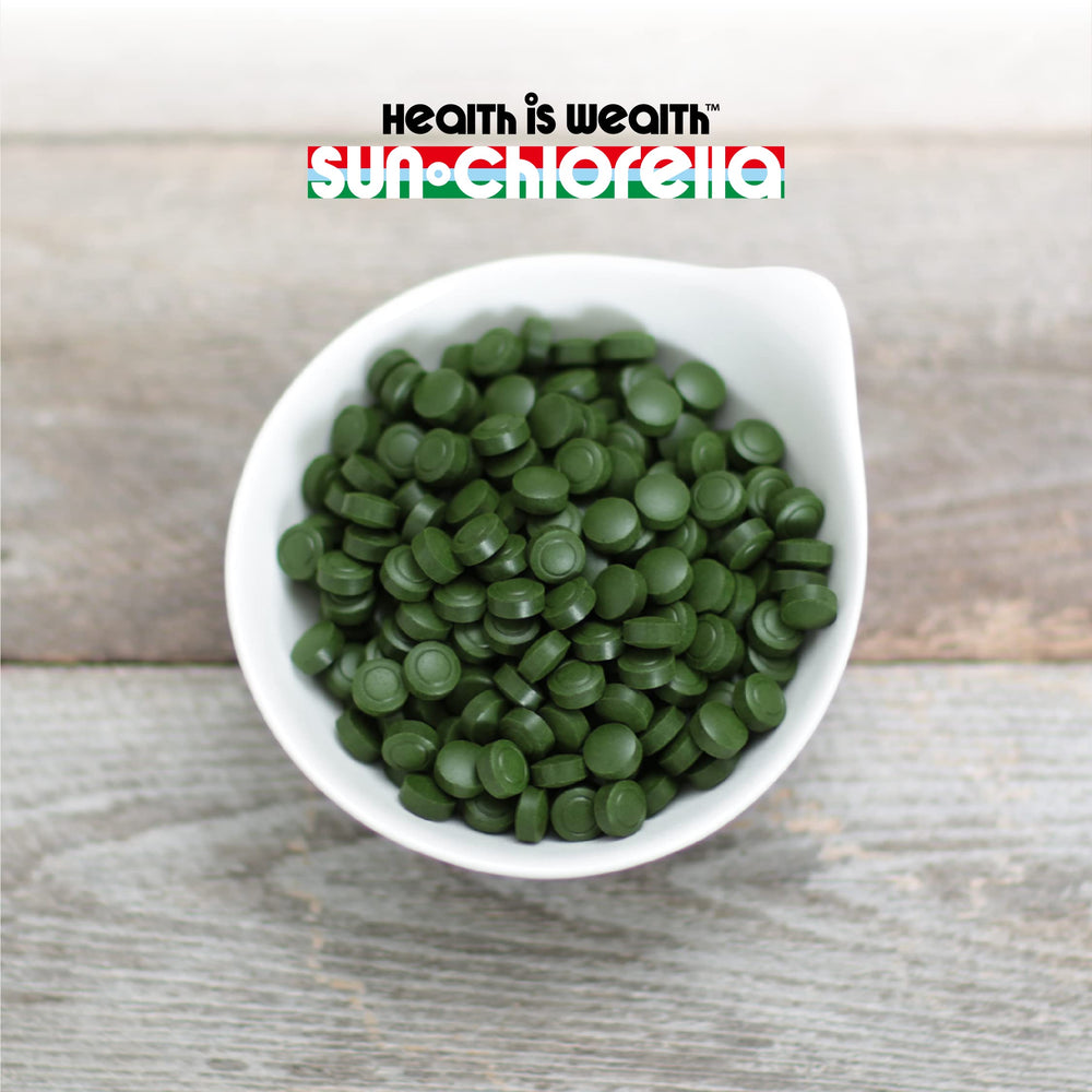 Sun Chlorella bottle and a glass of smoothie