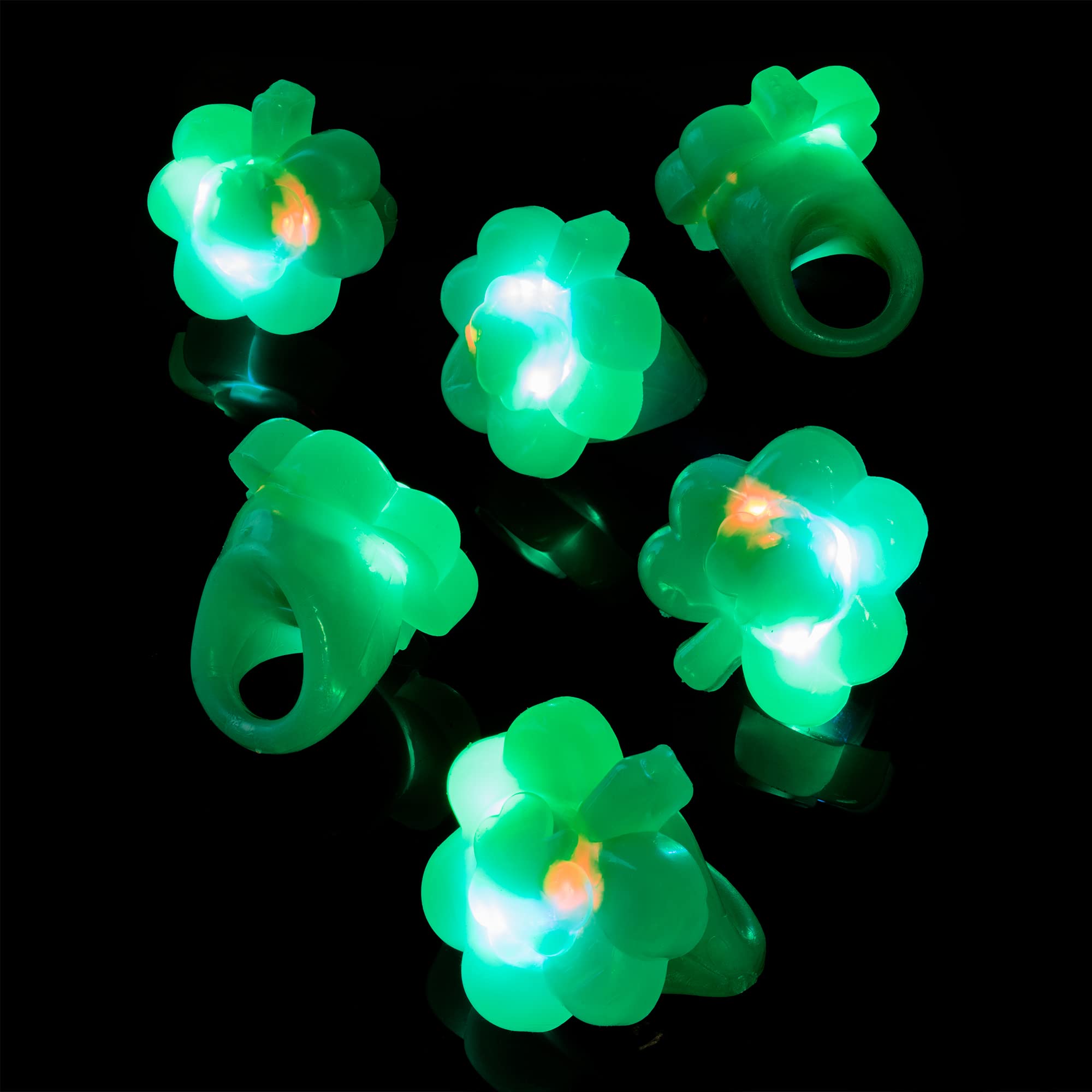 Super Z Outlet green shamrock LED ring adds color to parties and photos
