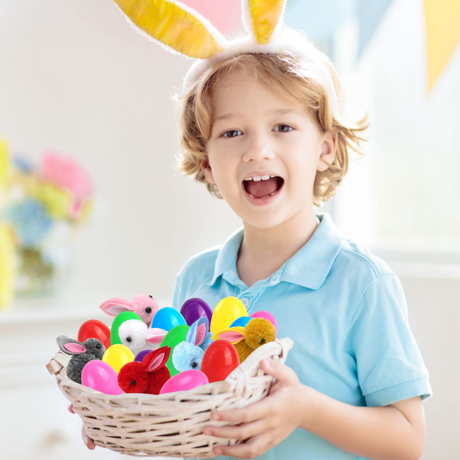 SURCVIO party favors: Easter eggs ideal for classrooms.