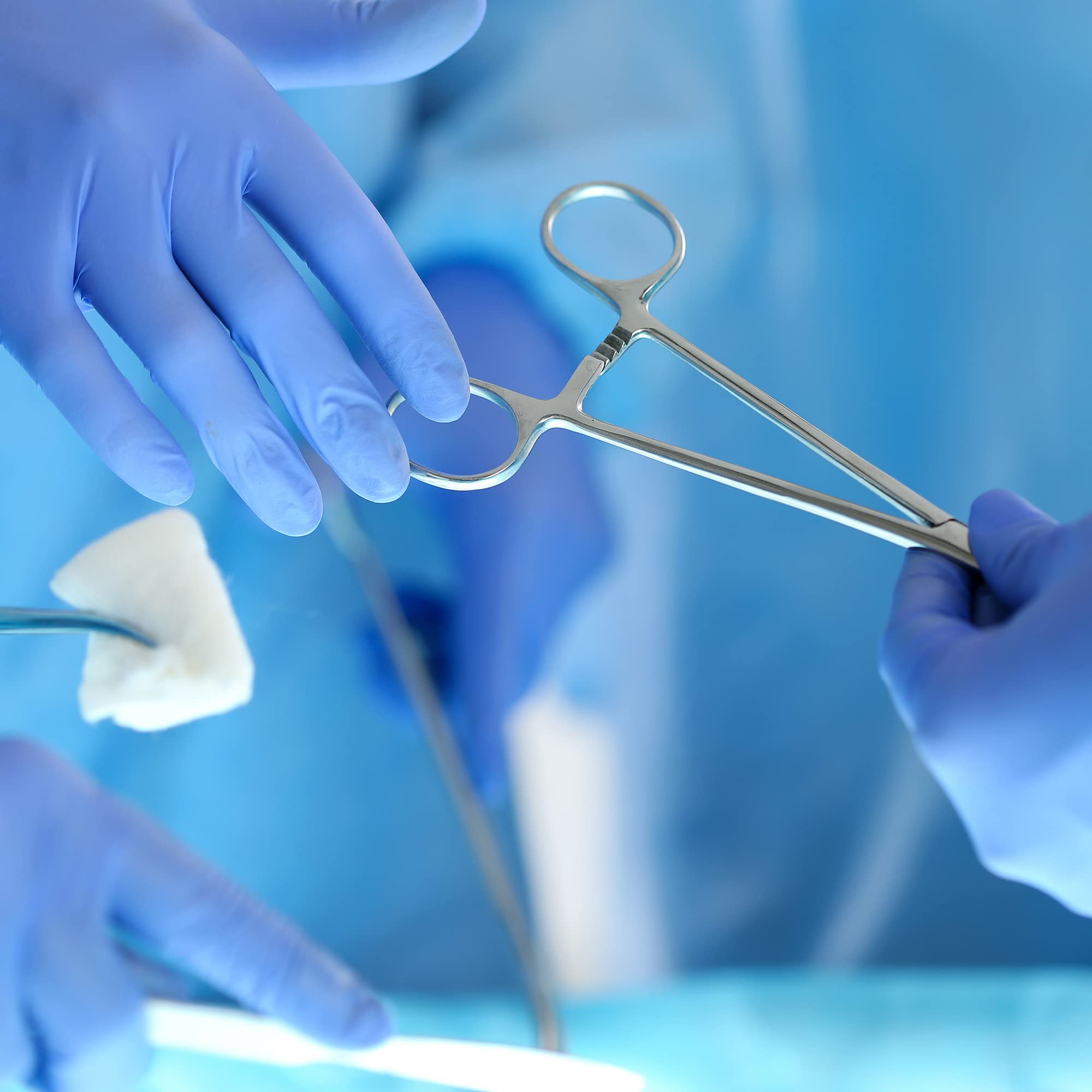 SURGICAL ONLINE clinical environment image featuring autoclave-ready tools.