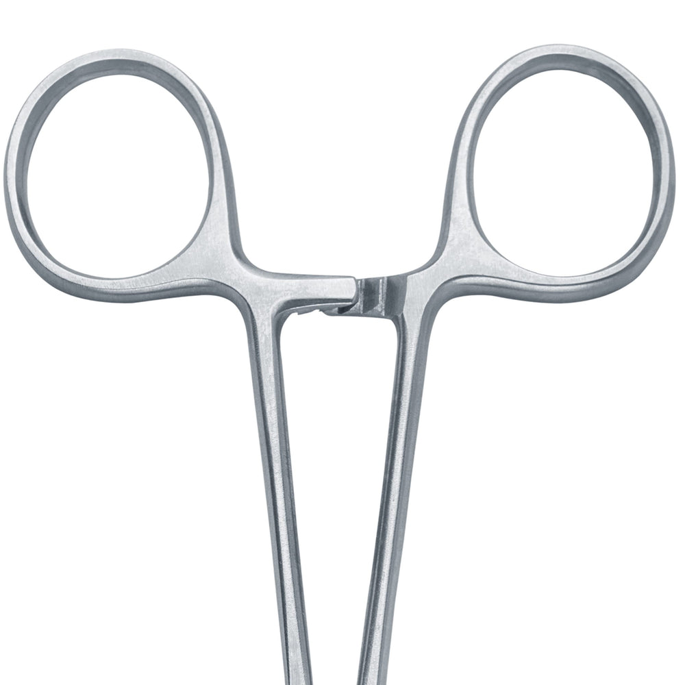 SURGICAL ONLINE fishing use demonstrates safe hook removal and knot work.