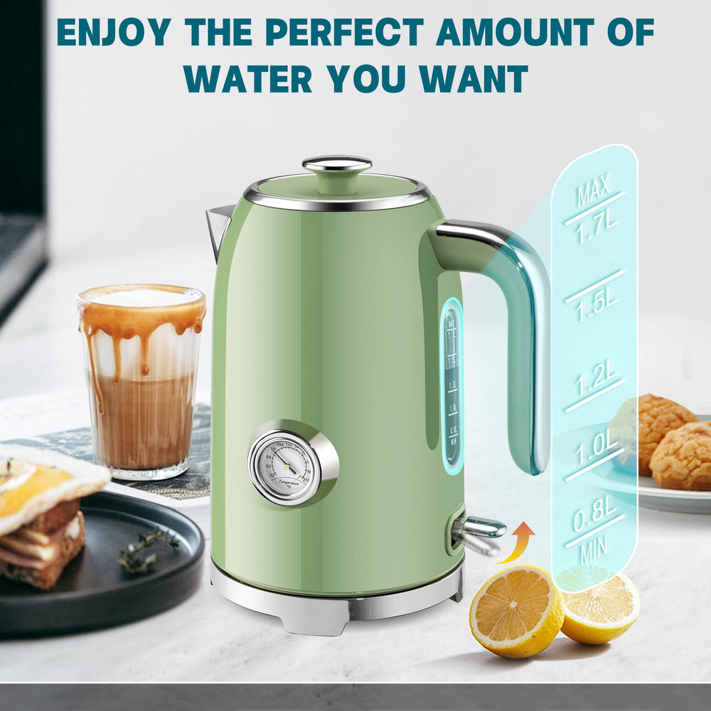 SUSTEAS wide-mouth lid simplifies filling and cleaning.