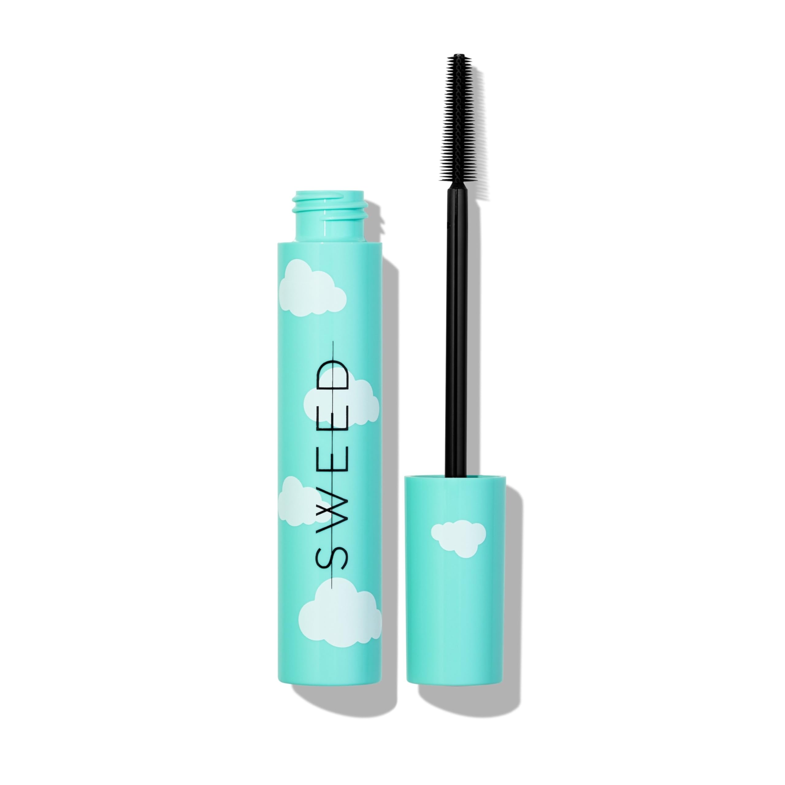 Sweed Cloud Mascara wand close-up shows precise application for voluminous lashes