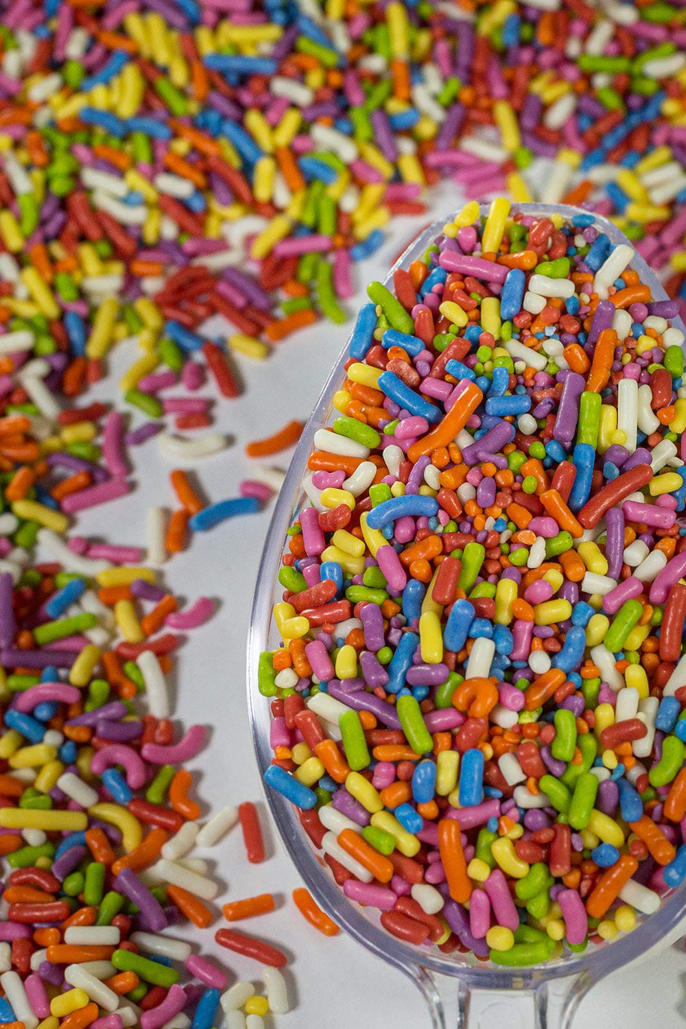 Sweet Eva’s Rainbow Sprinkles brighten cookies with multi-color decoration.