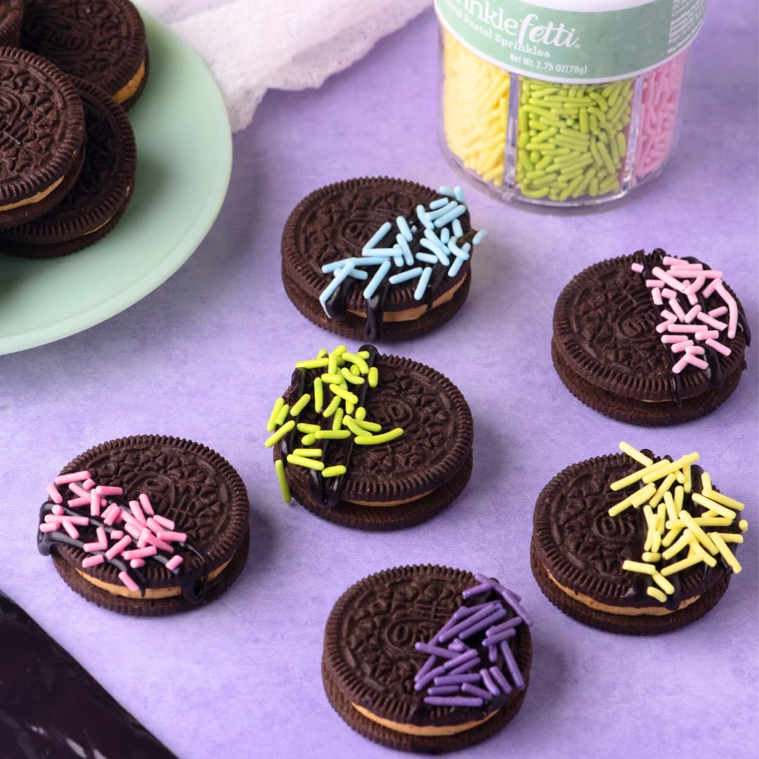 Sweets Indeed jimmies-mix offers long-lasting color for frosting and pastries.