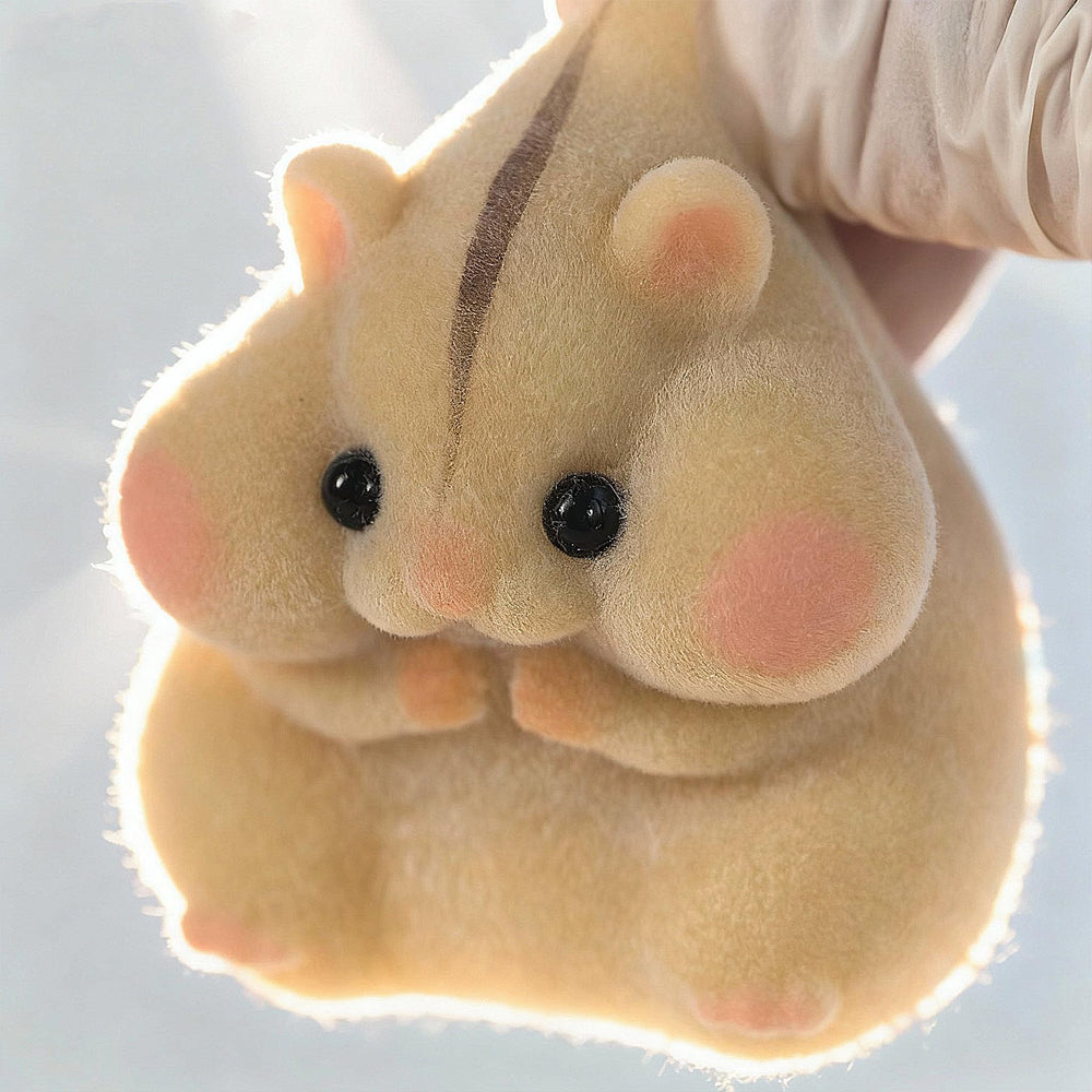 Taba durable furry material minimizes shedding for easy cleaning after play