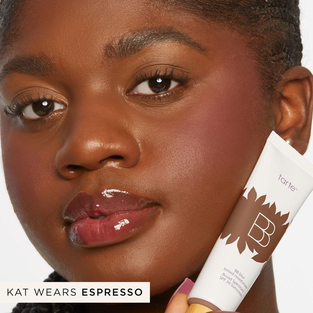 tarte BB blur daylight application demonstrates natural glow with weightless feel.