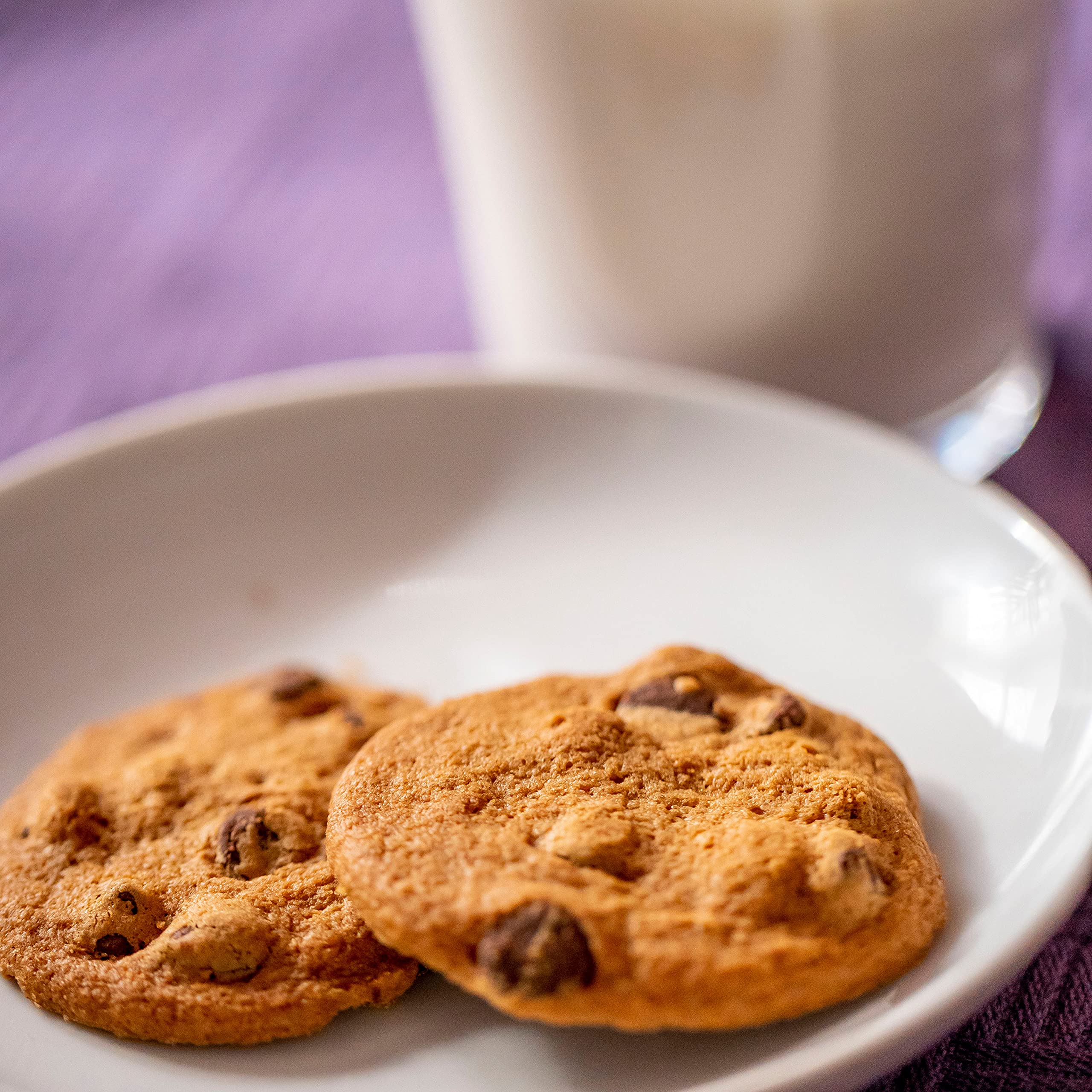 Movie night snack with a light, airy crunch and buttery notes.