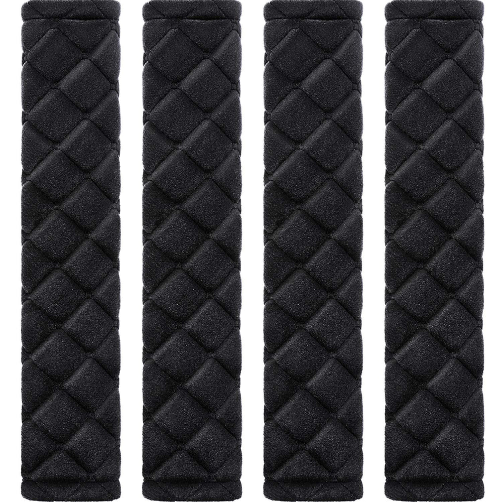 Tatuo extra-long seatbelt pad cushions neck during long drives