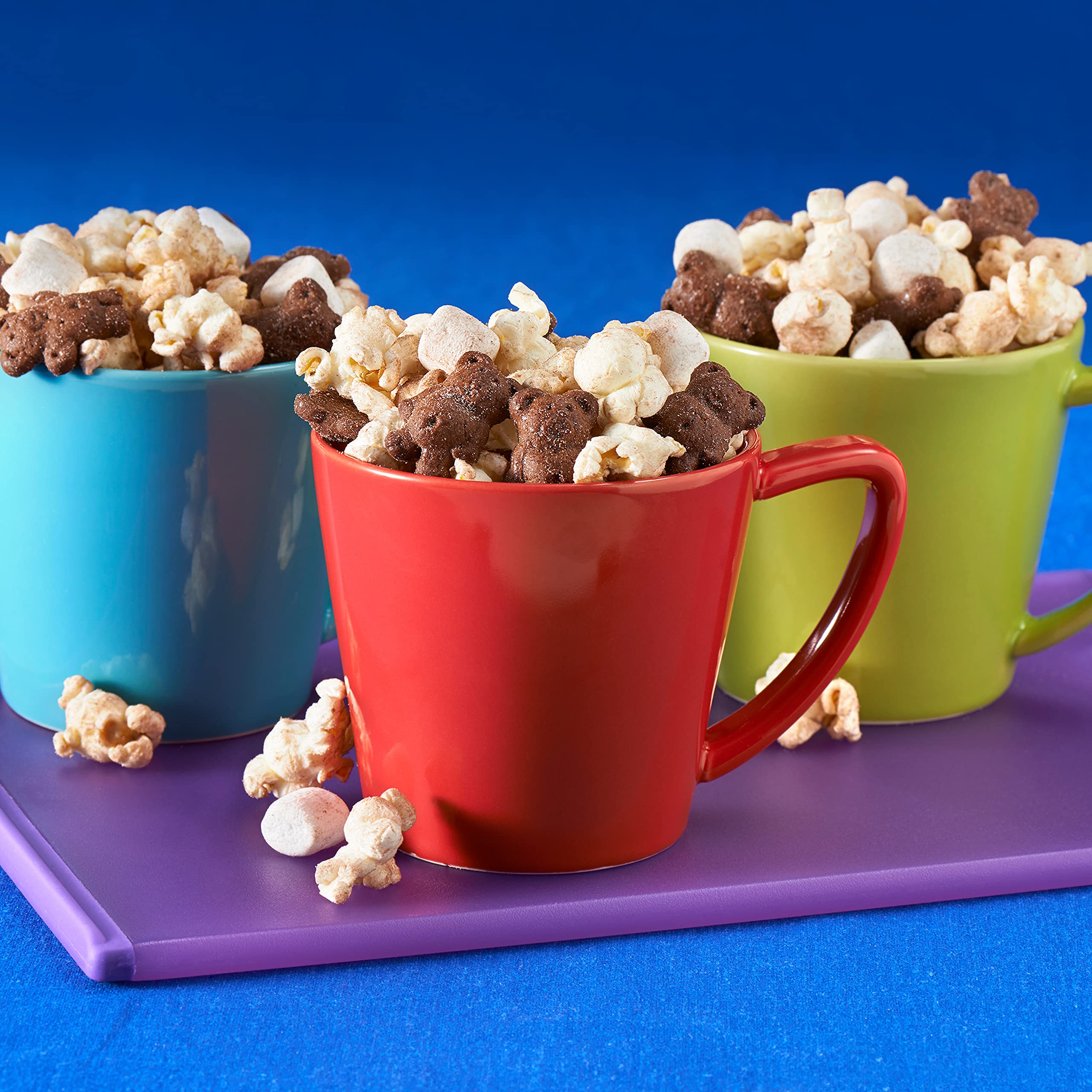 No artificial flavors or colors in Teddy Grahams chocolate crackers.