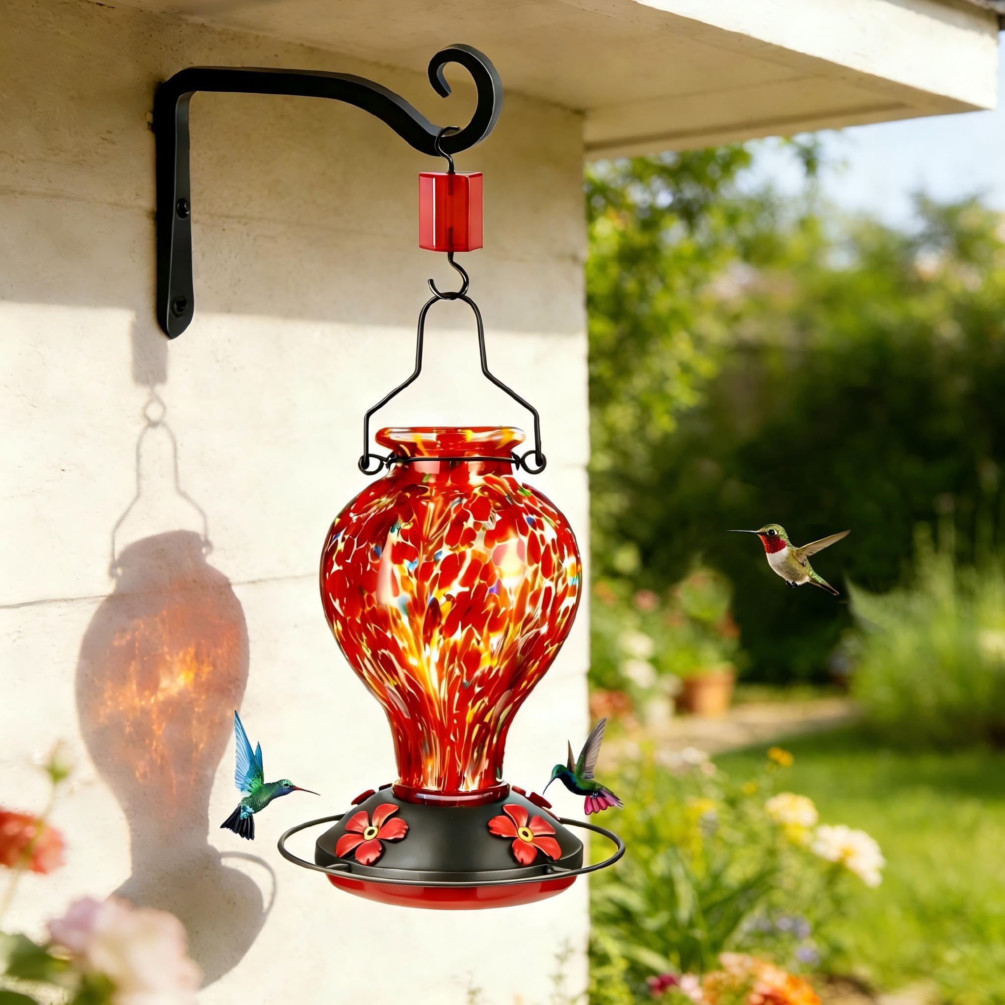 Tegarbed hummingbird feeder gift-ready packaging on display.