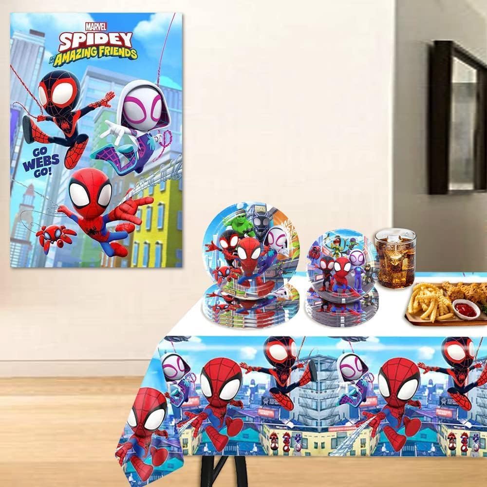 Telifor Spidey birthday napkins, soft and absorbent for tidy spills.