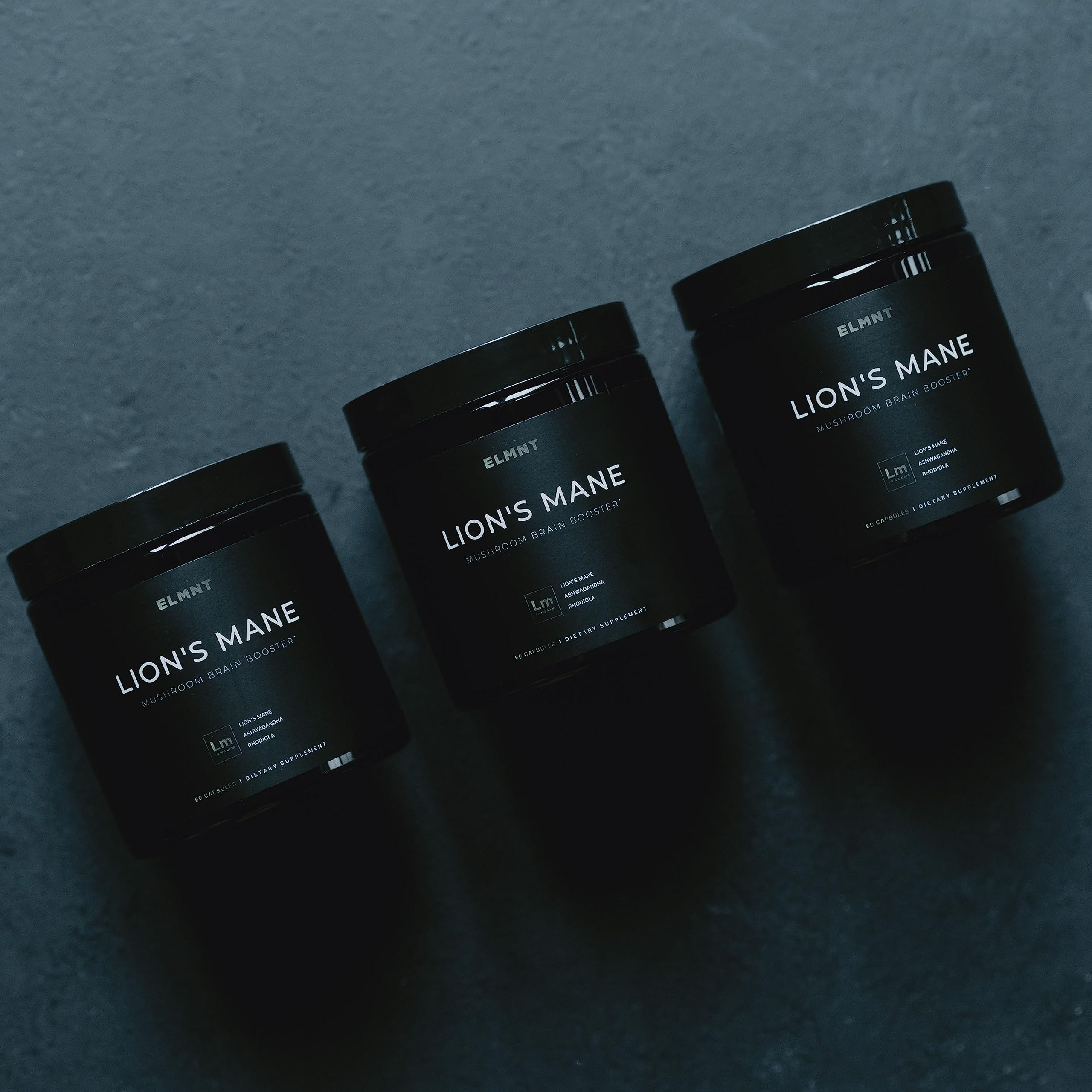 900mg per capsule label highlighting potency.