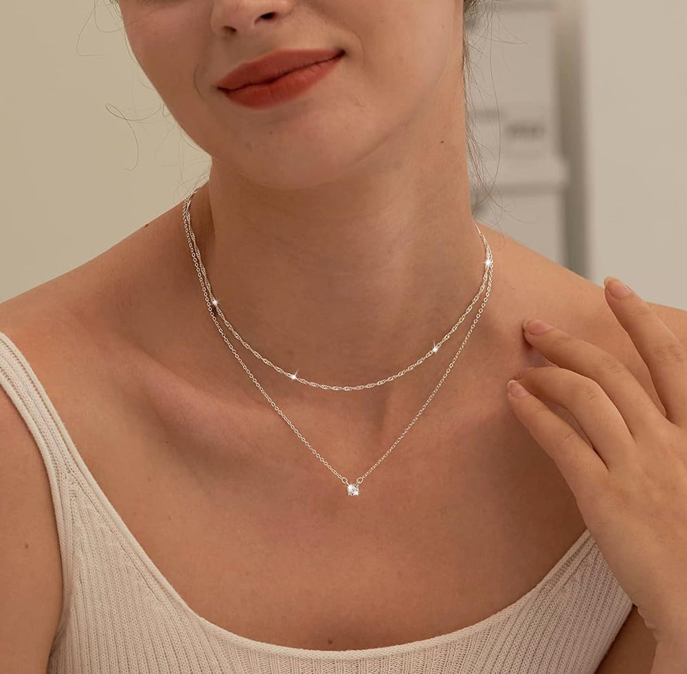 Tewiky 14K gold-plated chain detail for lasting shine