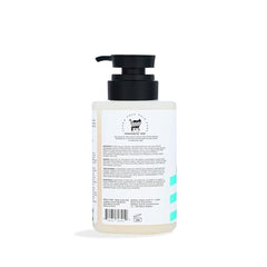 The Doux 808 Base Curl Defining Gel wet hair application demonstrates smooth curling results.