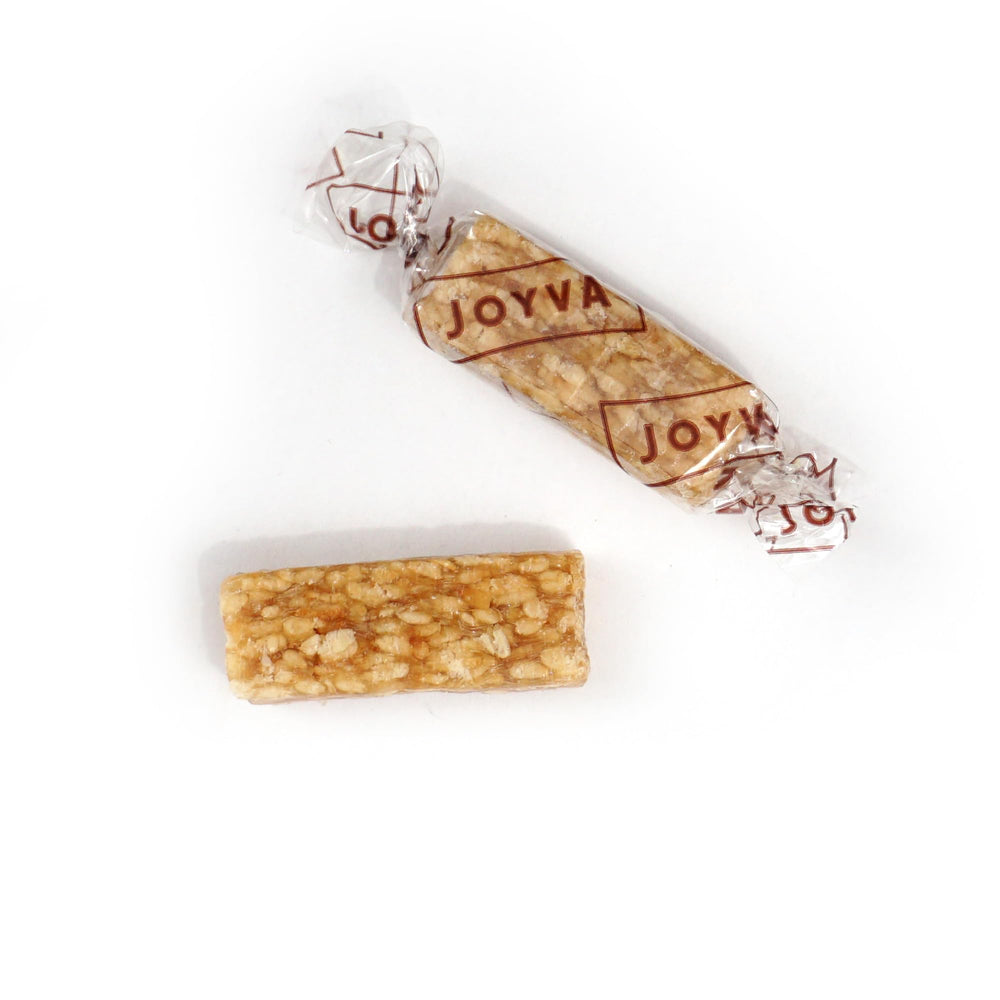 The Hampton Sesame Crunch Bars freshness-sealed packaging keeps taste intact