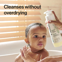 The Honest Company 2-in-1 label closeup showcasing natural ingredients like chamomile and aloe.