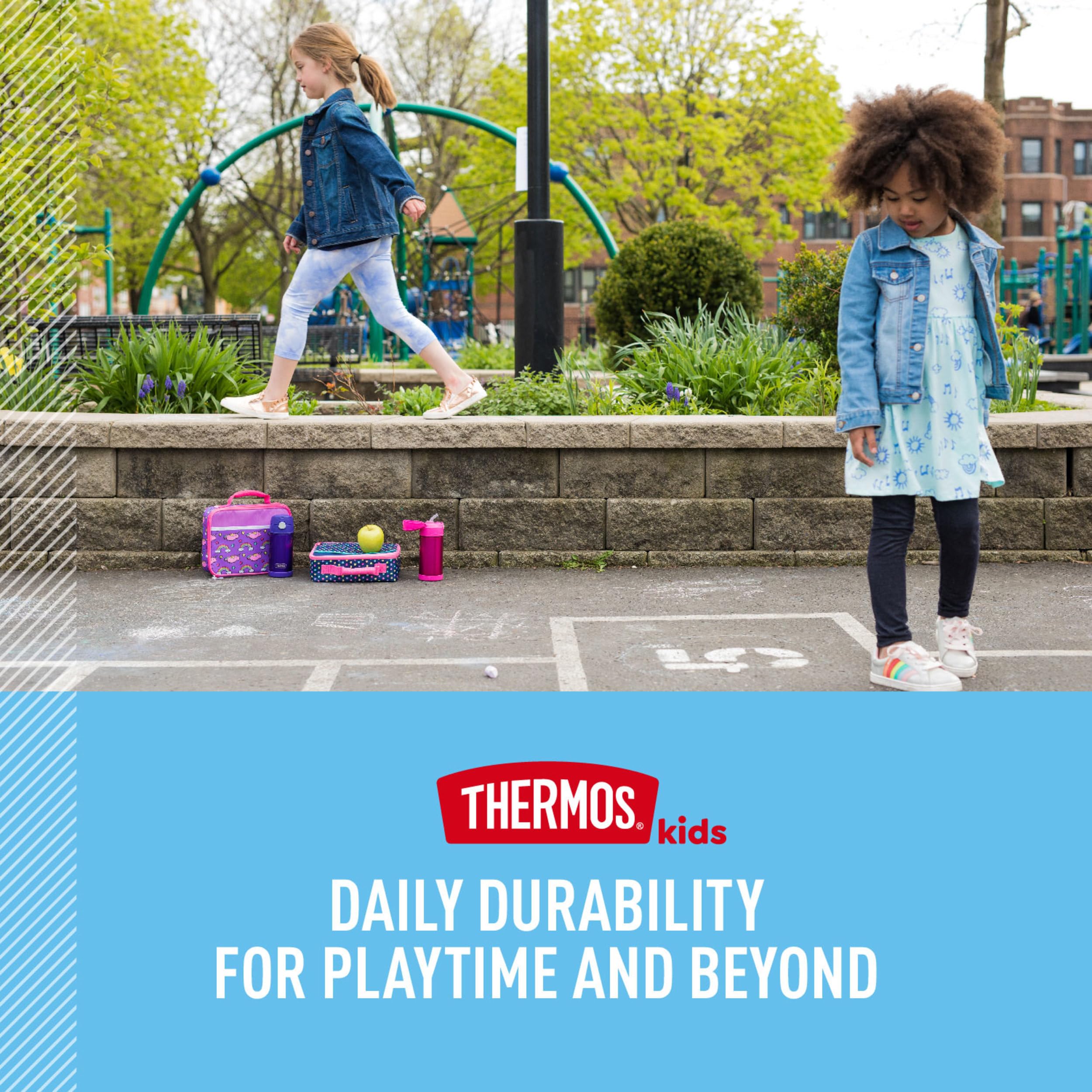 THERMOS FUNTainer soft-touch carry handle adds comfort on daily adventures