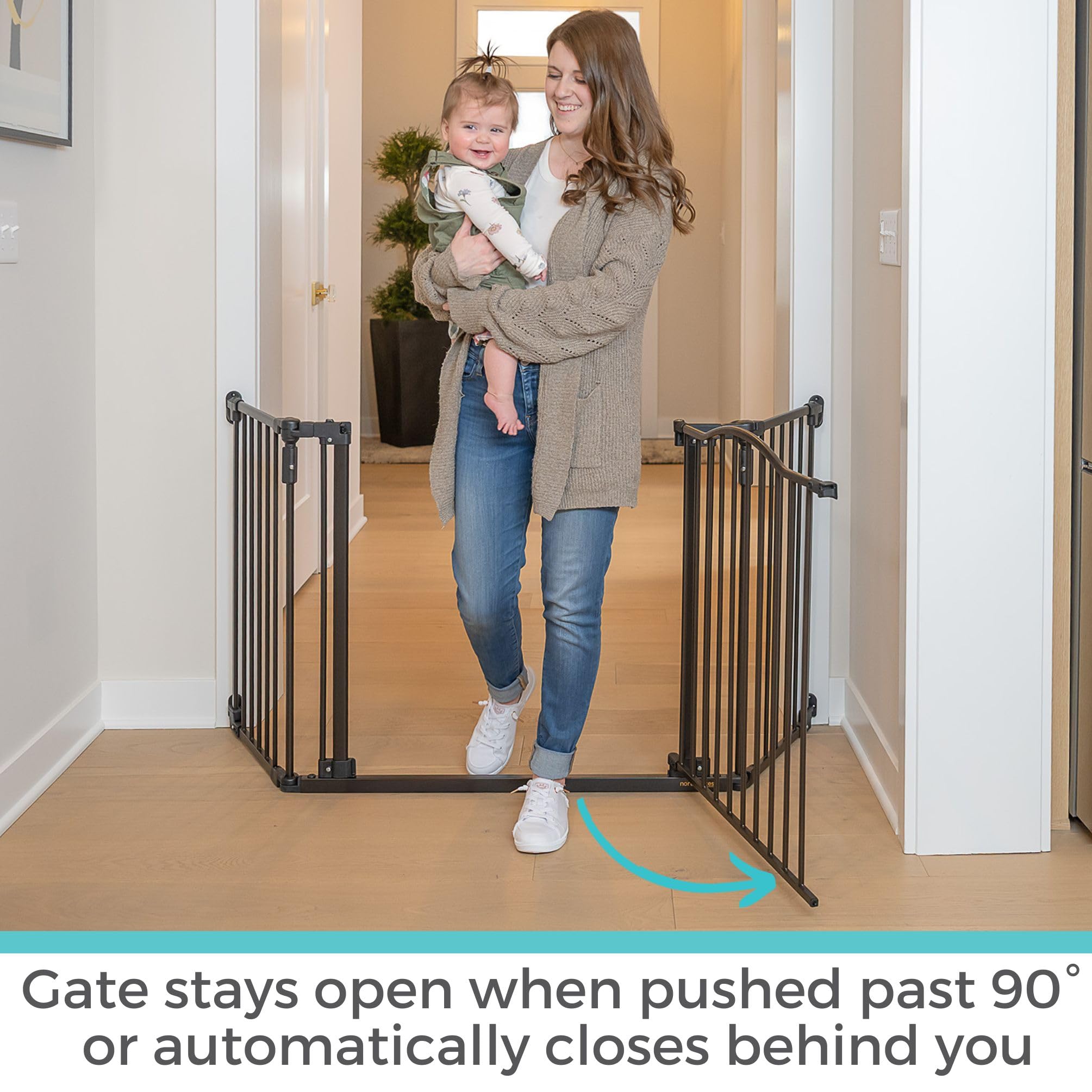 Toddleroo Deluxe Gate one-hand operation enables quick adult access.