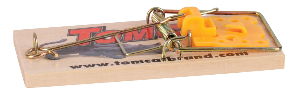 Tomcat Wooden Mouse Traps trigger action demonstrates quick capture in compact, economical traps.