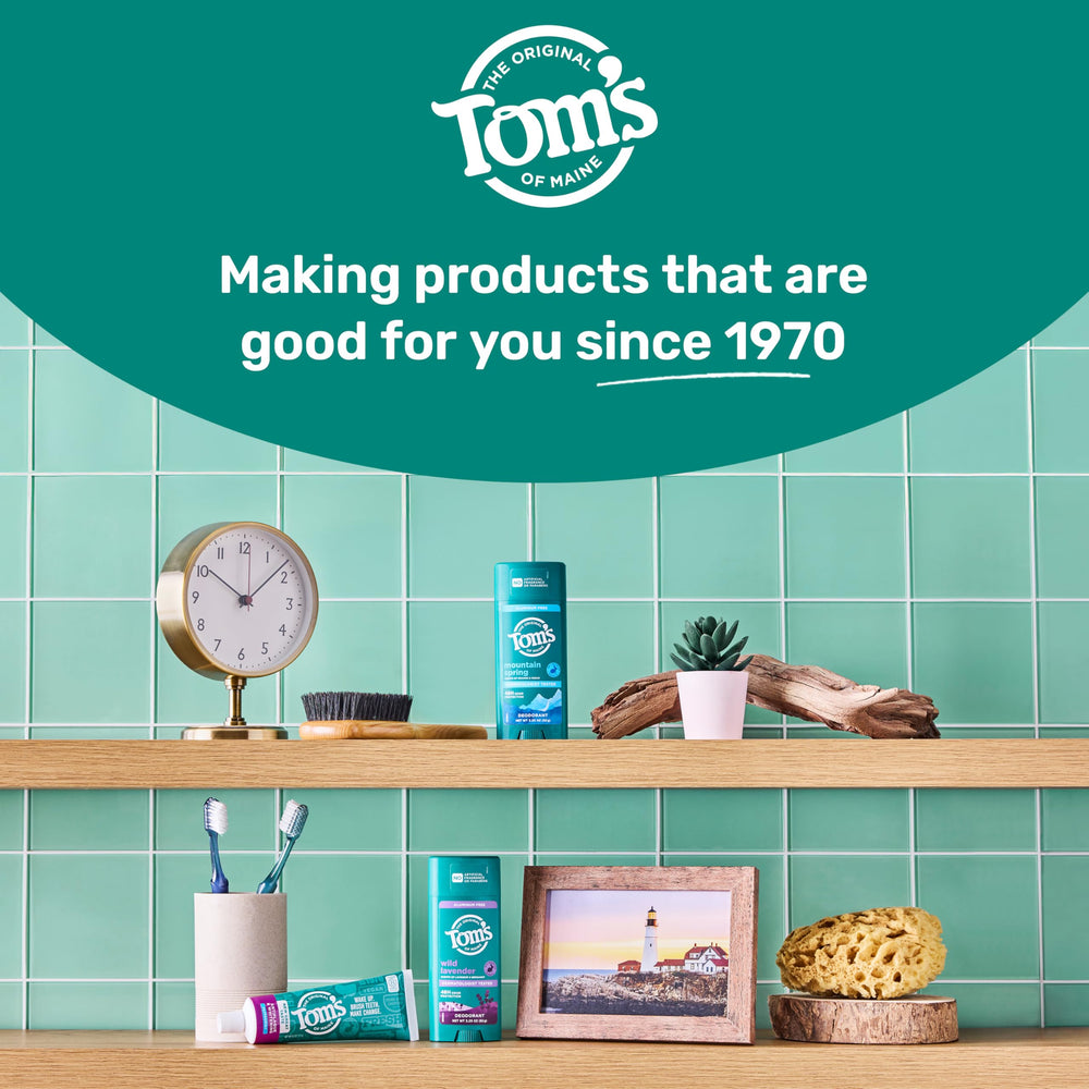 Packaging notes fluoride-free vegan and natural ingredients