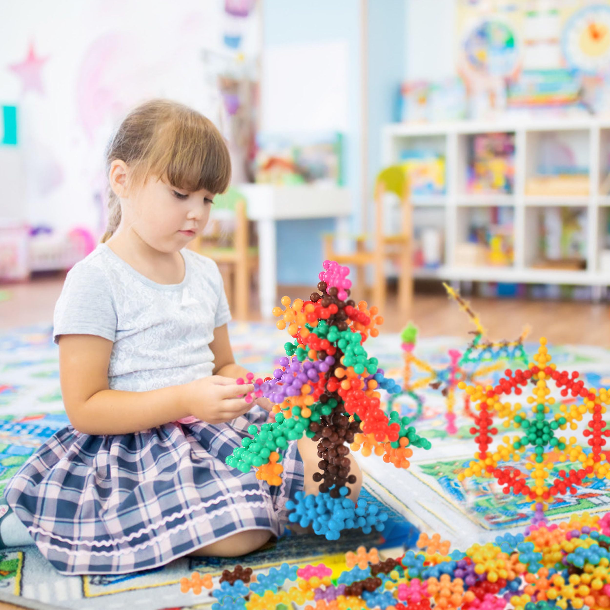 TOMYOU STEM learning blocks support classroom or family group activities.