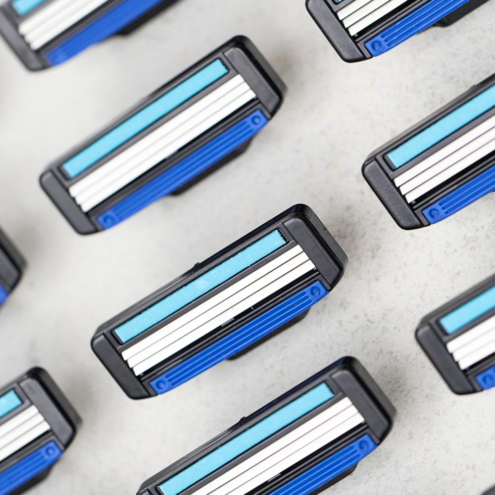 Toptech Razor 3 lifetime warranty packaging reassures long-term quality and support.