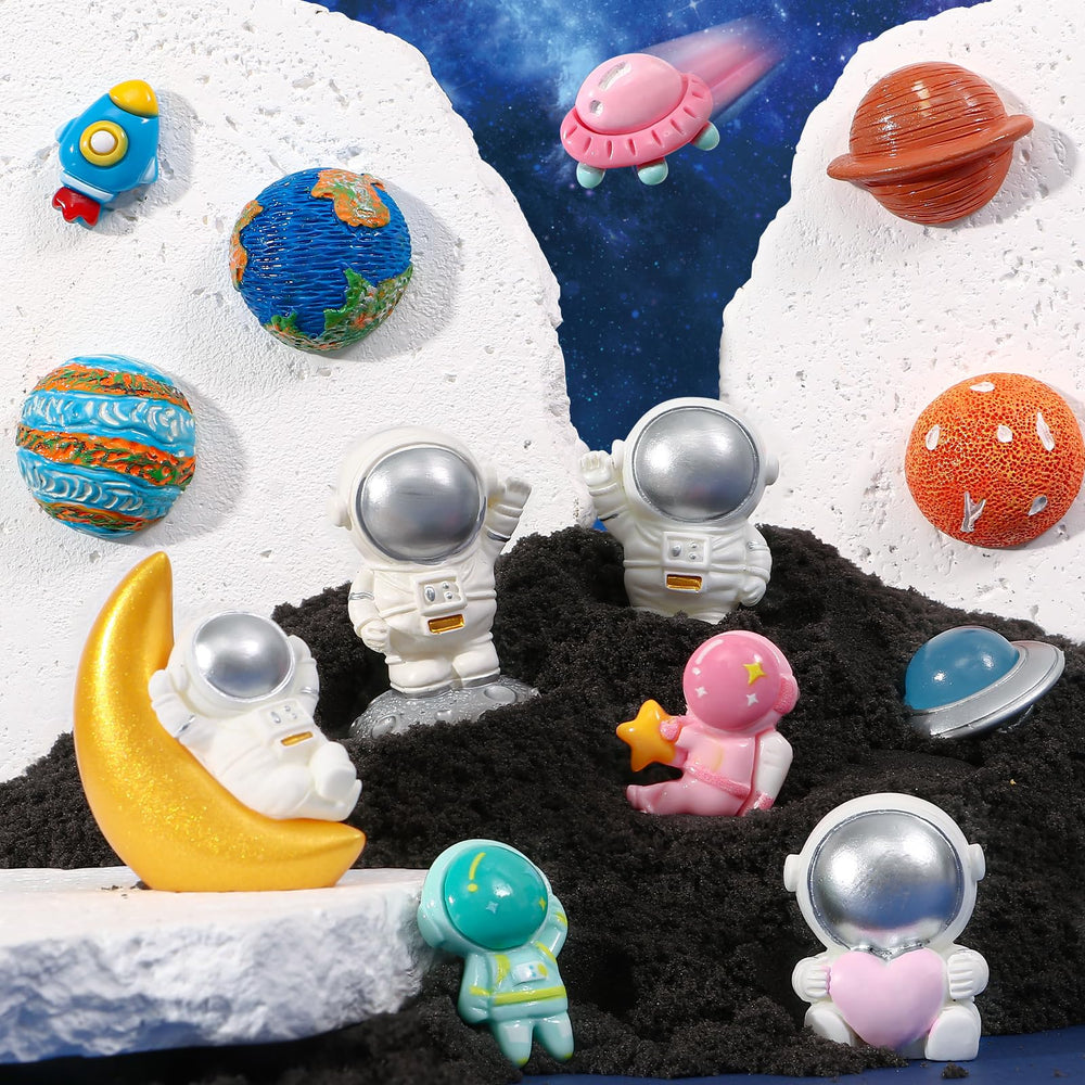 Toylink space-themed packaging makes a charming, gift-ready set.