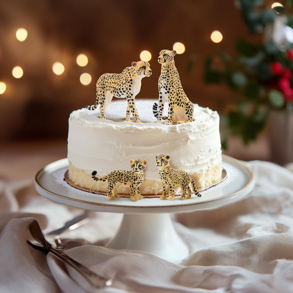 Toymany cheetah figurines cub-4, ideal as cake toppers and adorable decor.