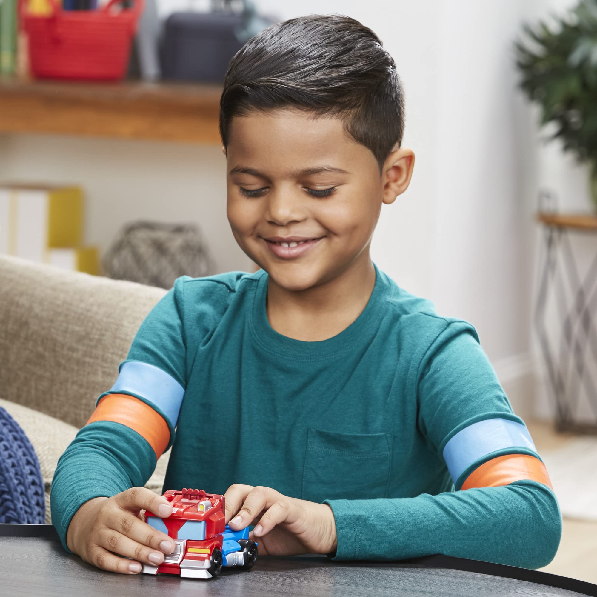 Transformers Rescue Bots Optimus Prime Easy 2 Do conversion supports quick pretend play.