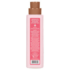 Tree Hut Hydraglow lotion texture highlights rich hydration without greasiness.