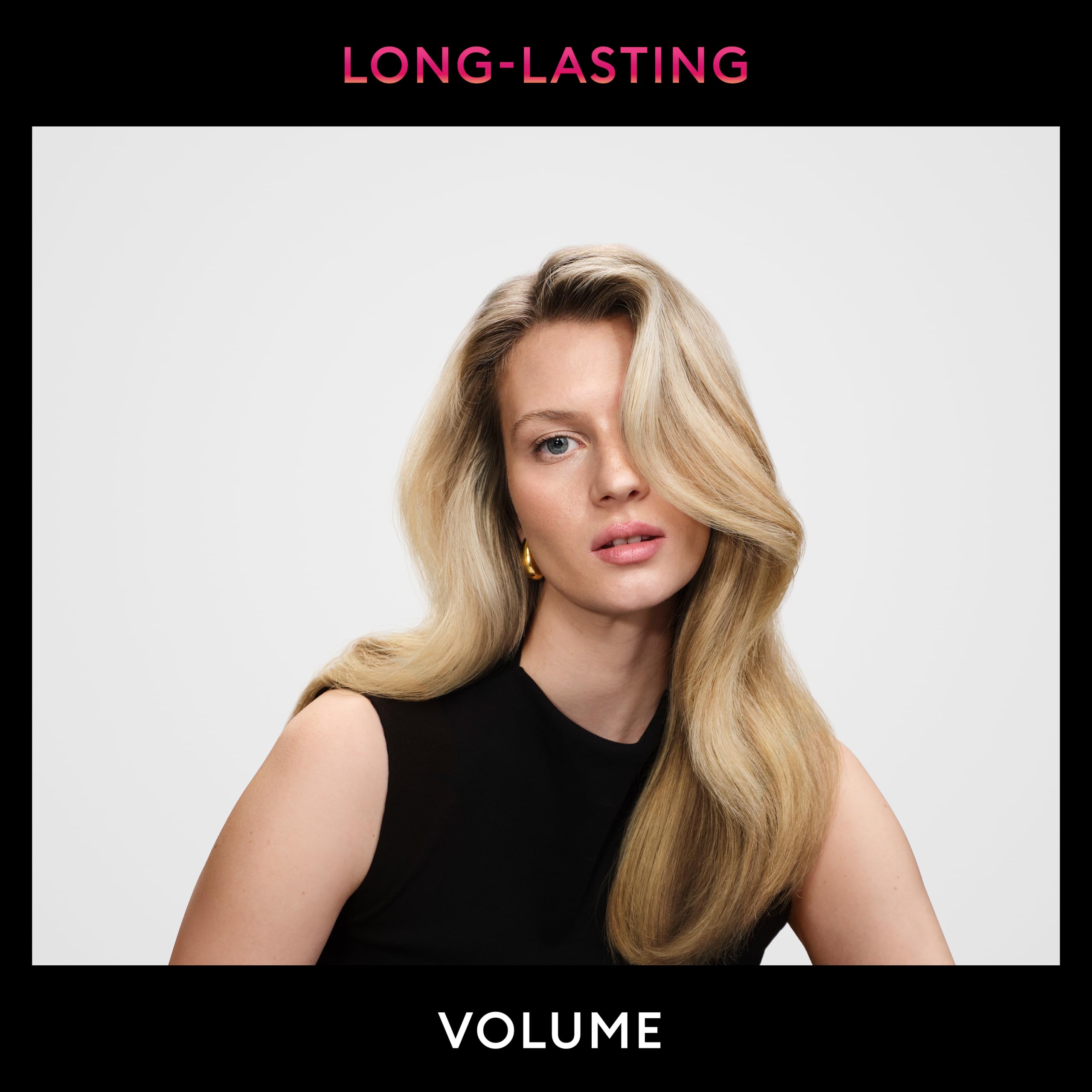 Finishing touch with Amplified Volume Hairspray for extra lift
