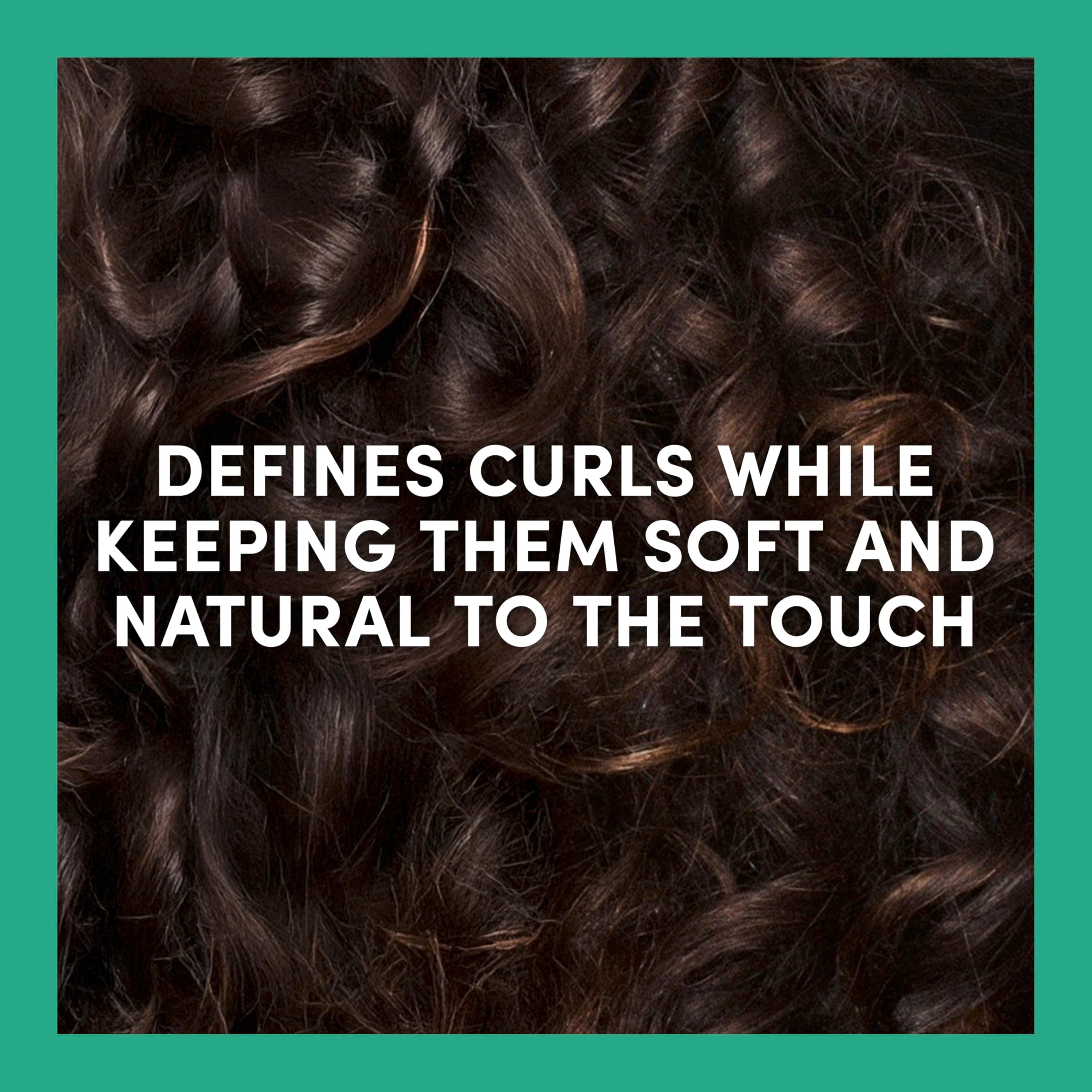 TRESemmé Bouncy Curls Cream Jelly fights humidity and smooths frizz.
