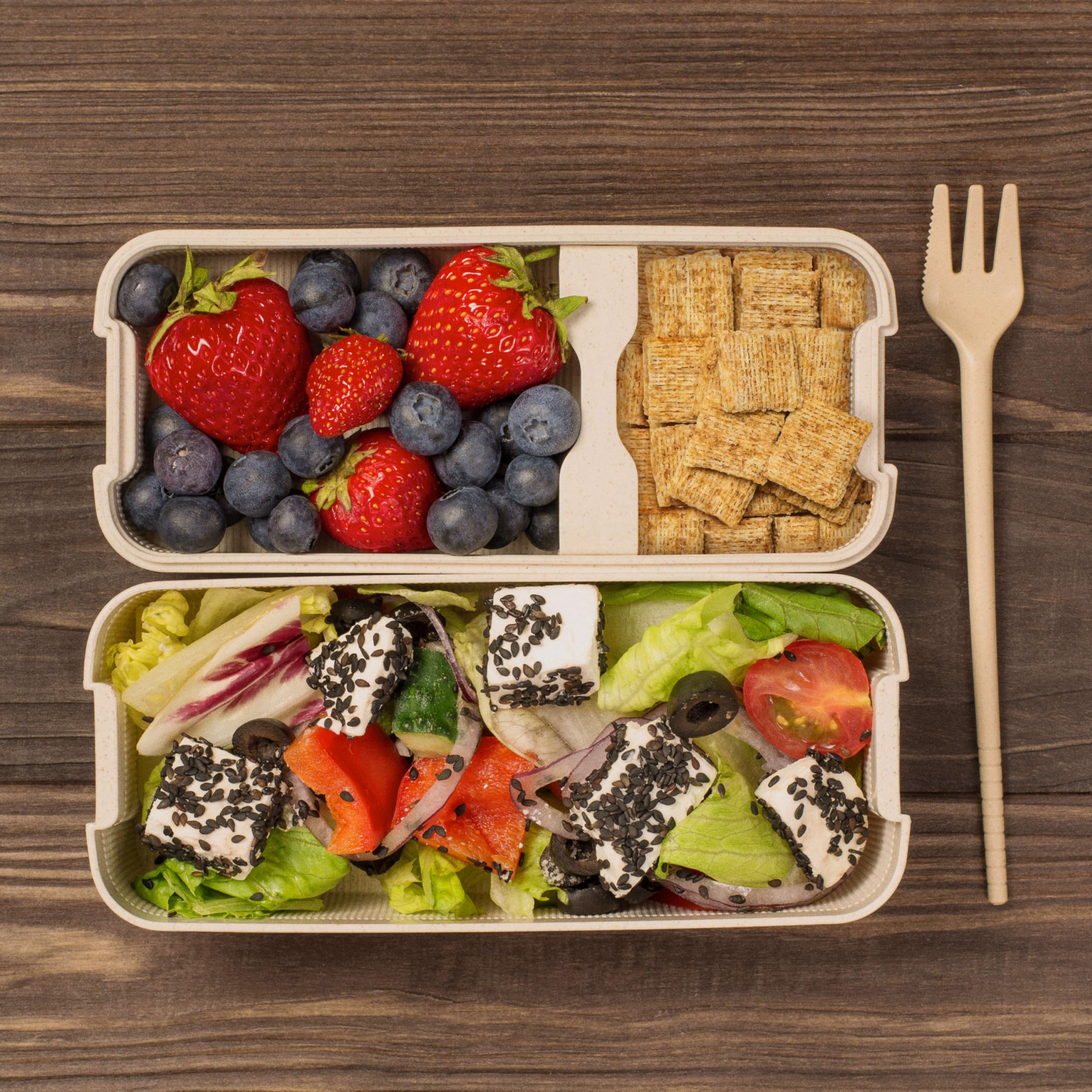 Triscuit Minis Original vegan-friendly, Non-GMO crackers badge.