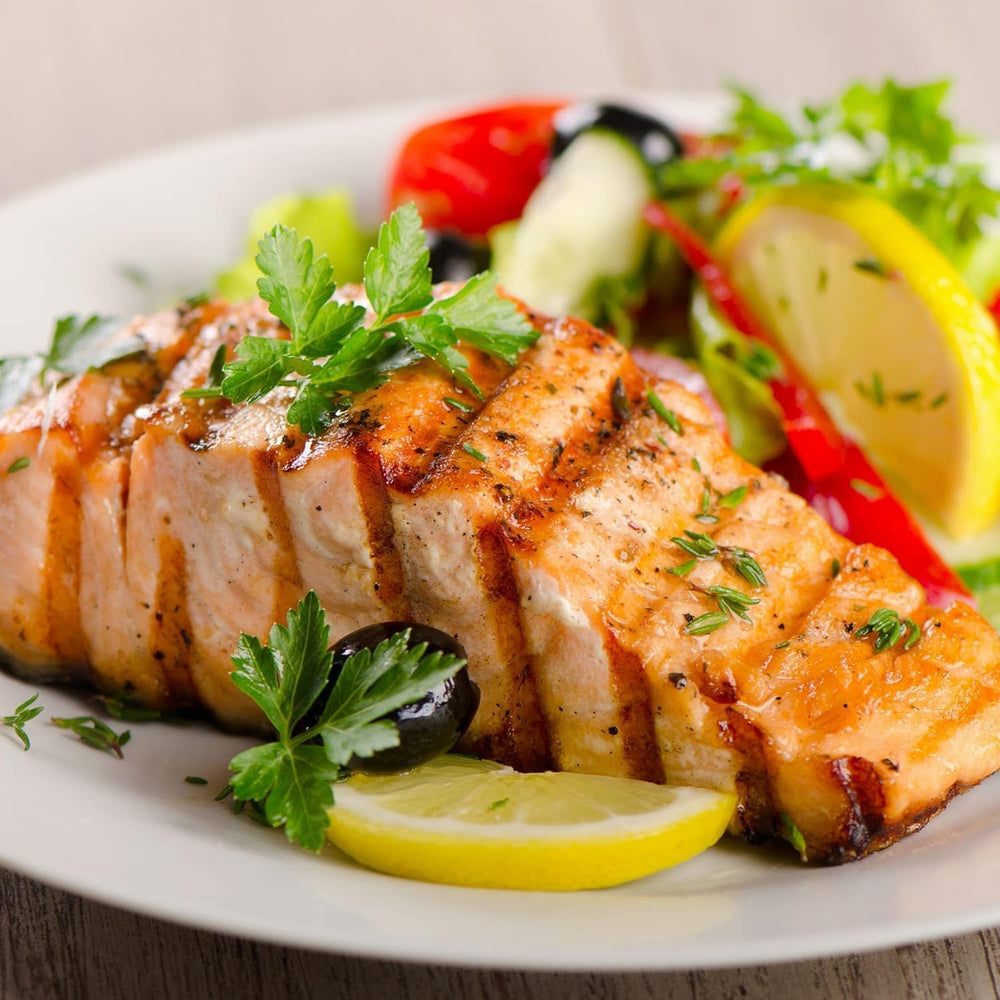 Clean ingredients visuals emphasize no artificial colors, preservatives, sodium, or gluten.