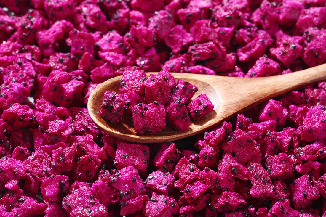 ULTHMOK dragon fruit dried cubes in smoothies for natural sweetness and texture