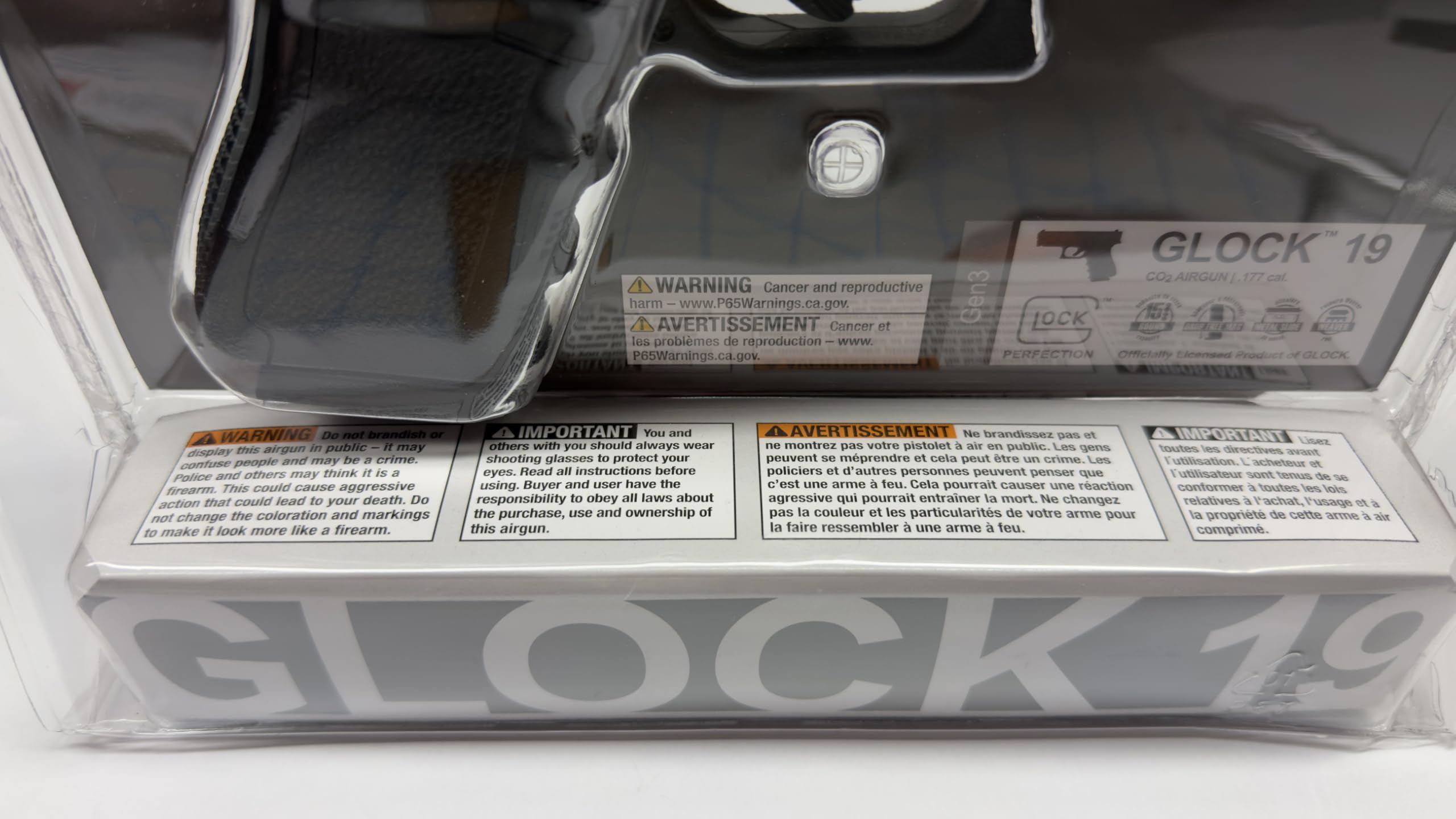 Umarex Glock 19 Gen3 officially licensed Glock markings for realistic look.