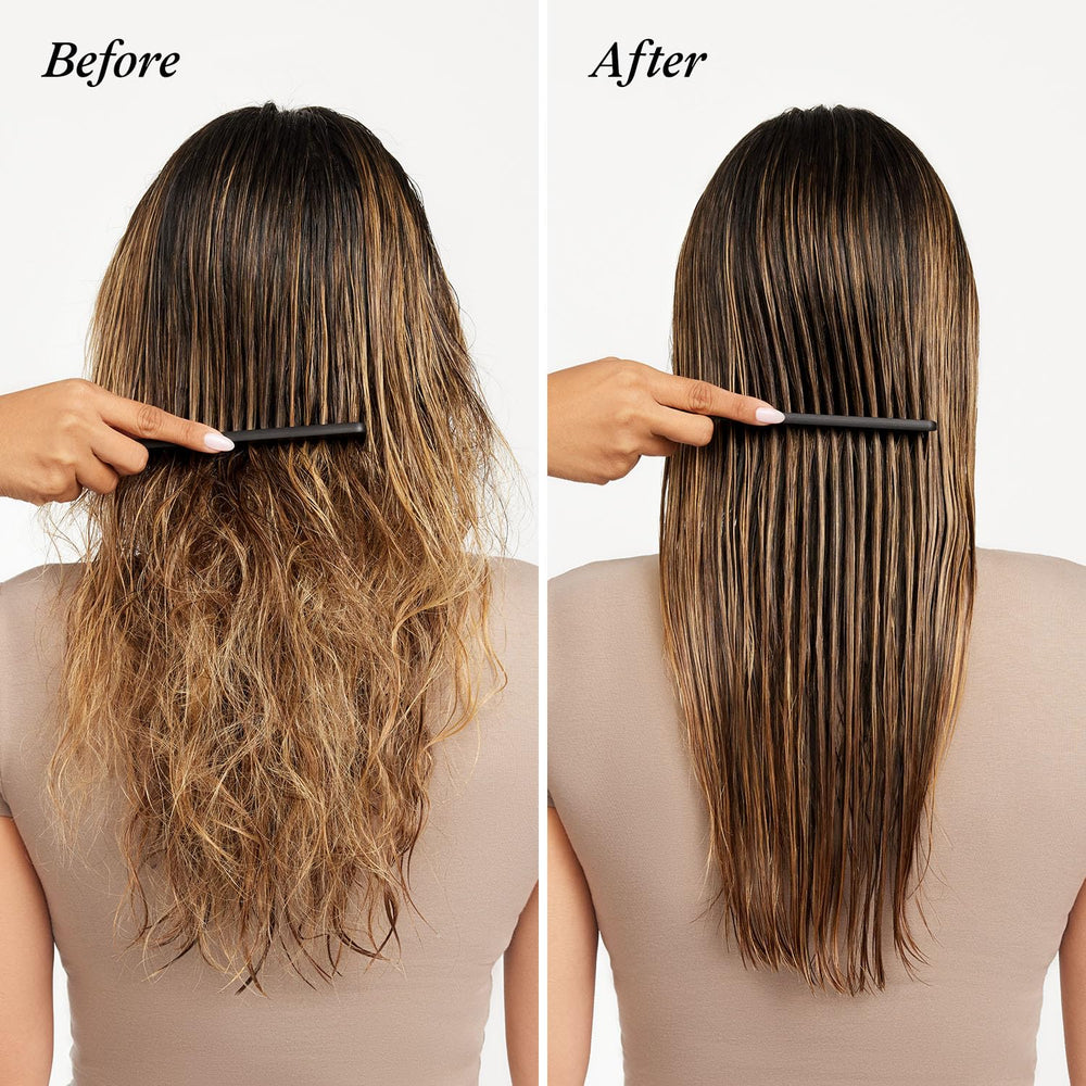 UNITE 7SECONDS Detangler spray mist enabling fast, lightweight conditioning
