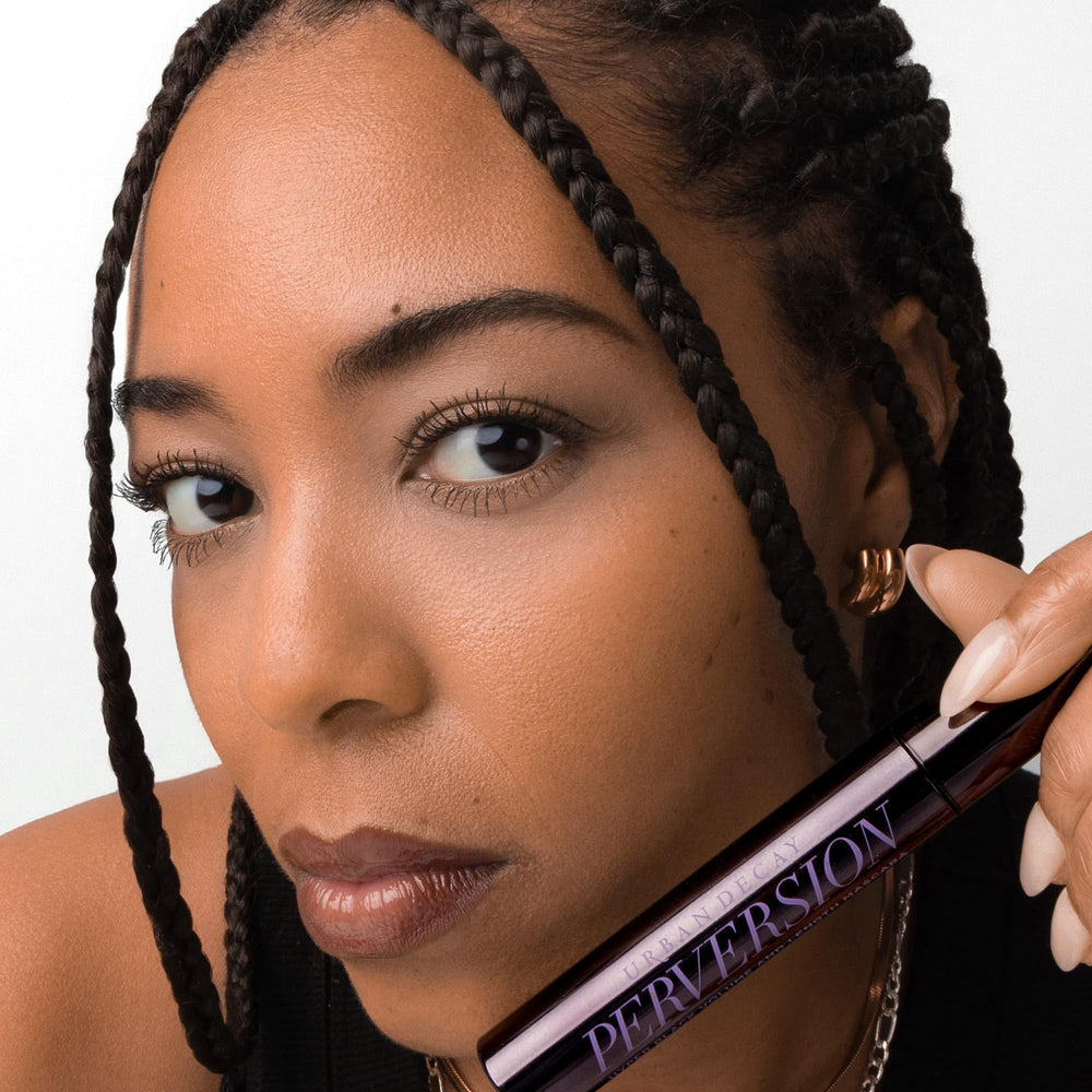 Urban Decay Perversion Mascara long-wear test under heat and humidity