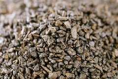 Aromas rise as pellets unfurl, ideal for mindful afternoon rituals.