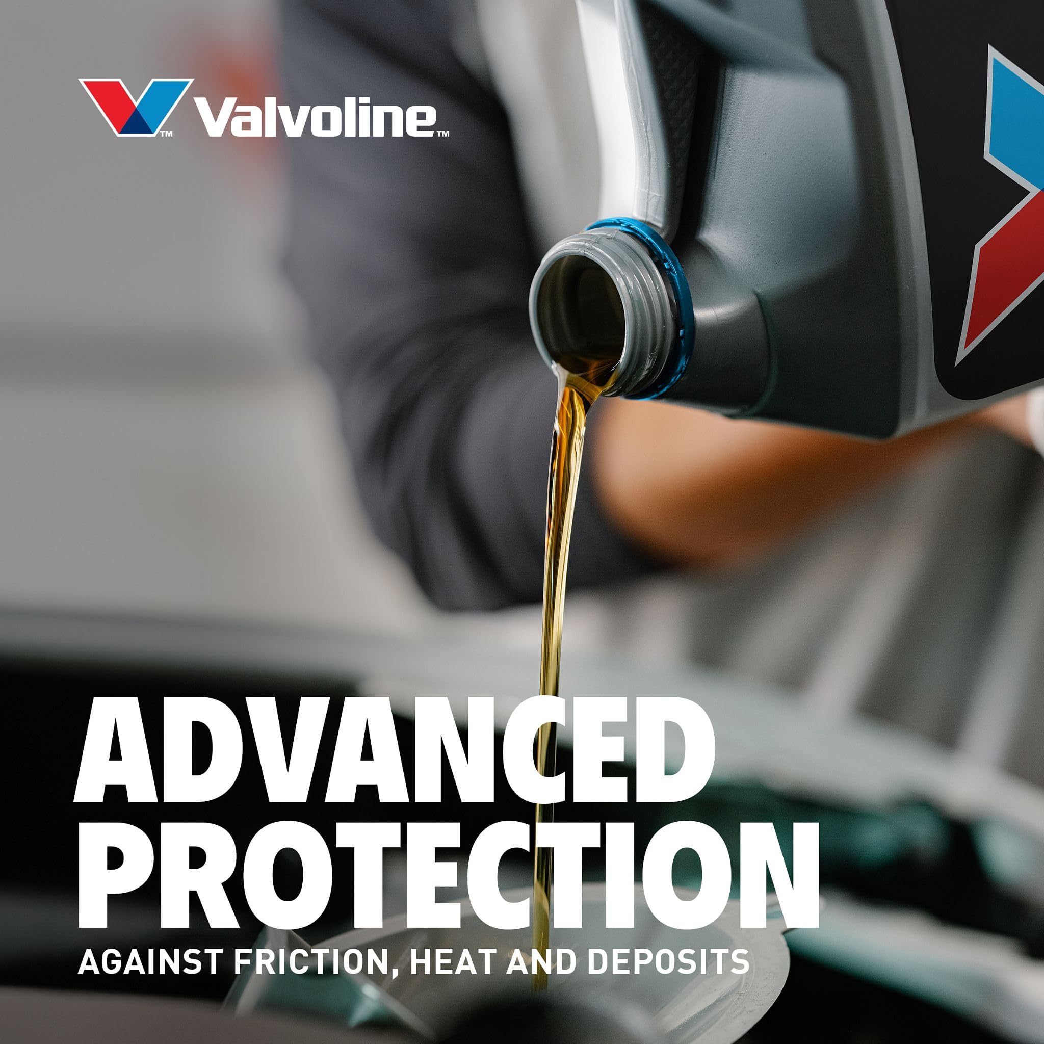 Label emphasizes antioxidants and detergents protecting against deposits.