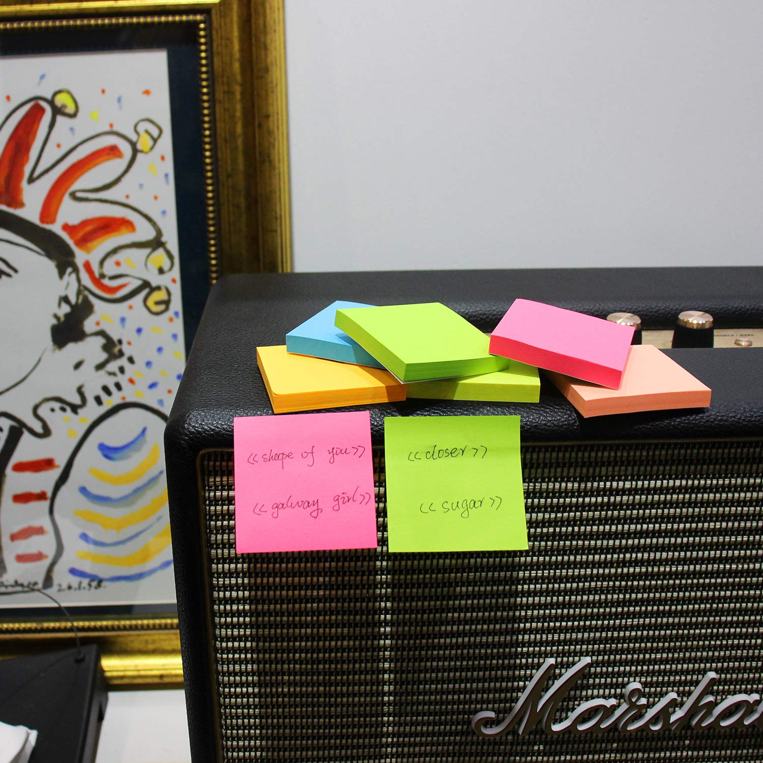 Vanpad notes on desk or computer monitor keep tasks in sight.