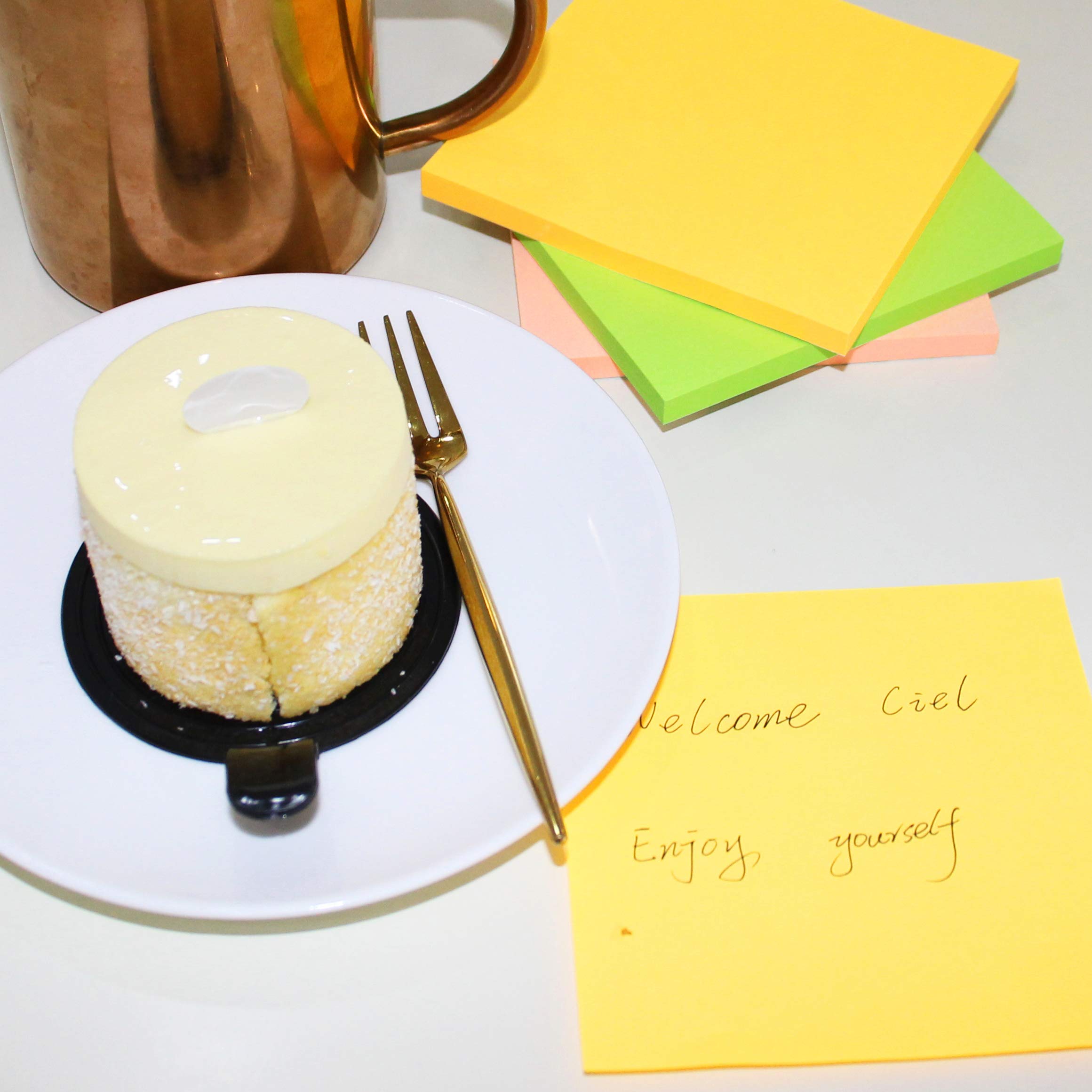 Vanpad notes on refrigerator surface for easy family reminders.