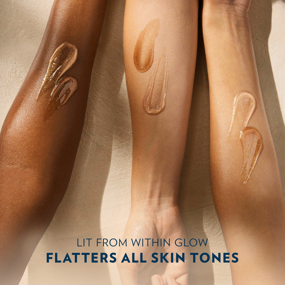 Vaseline ultra-hydrating lipids and cocoa butter nourish the skin.
