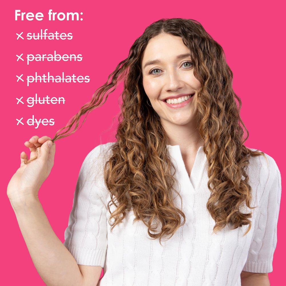 V&CO Curly Pop frizz control effect closeup on hair strands.
