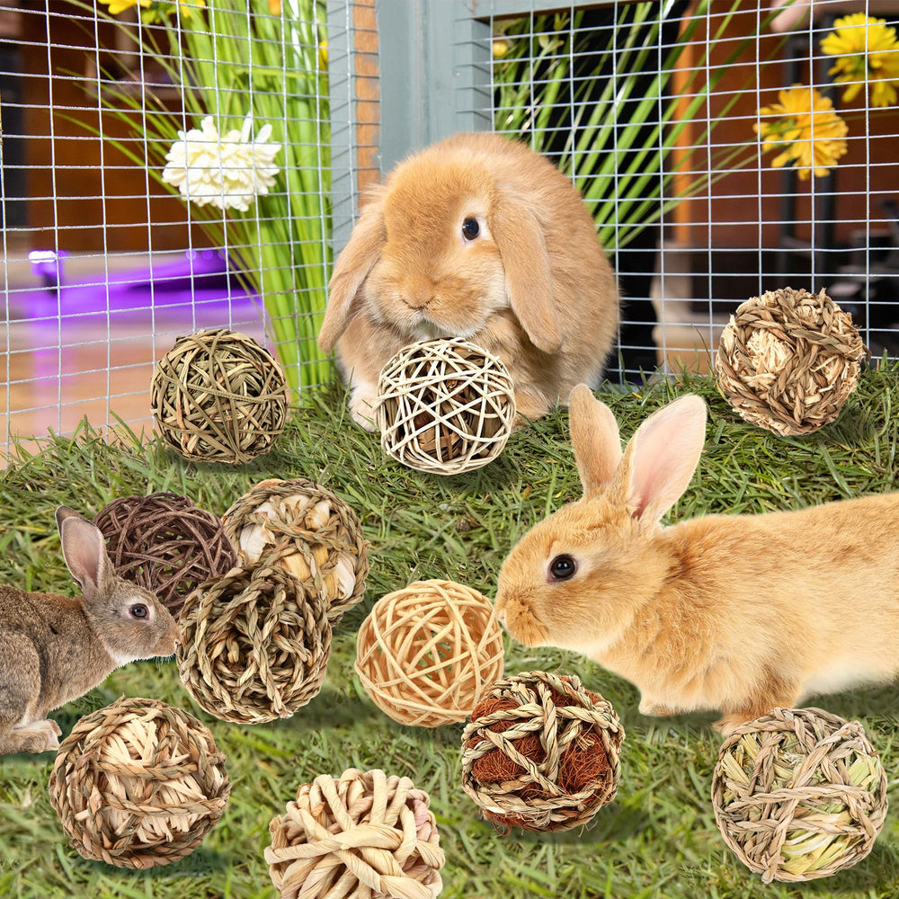 VESPRO brown skinless rattan ball offers durable chewing and exploration.