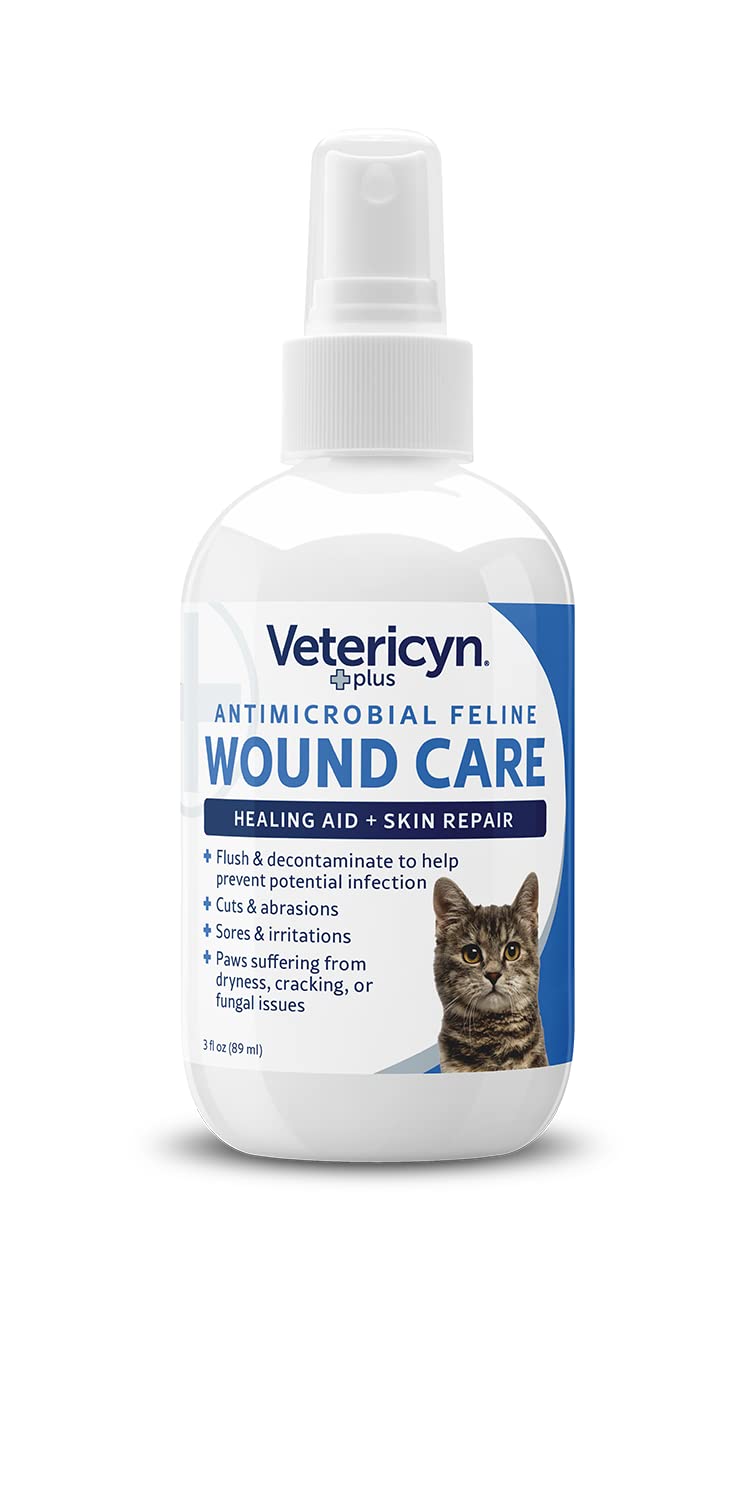 Label closeup of Vetericyn Plus Cat Wound Care showing safe, non-toxic HOCl formula.
