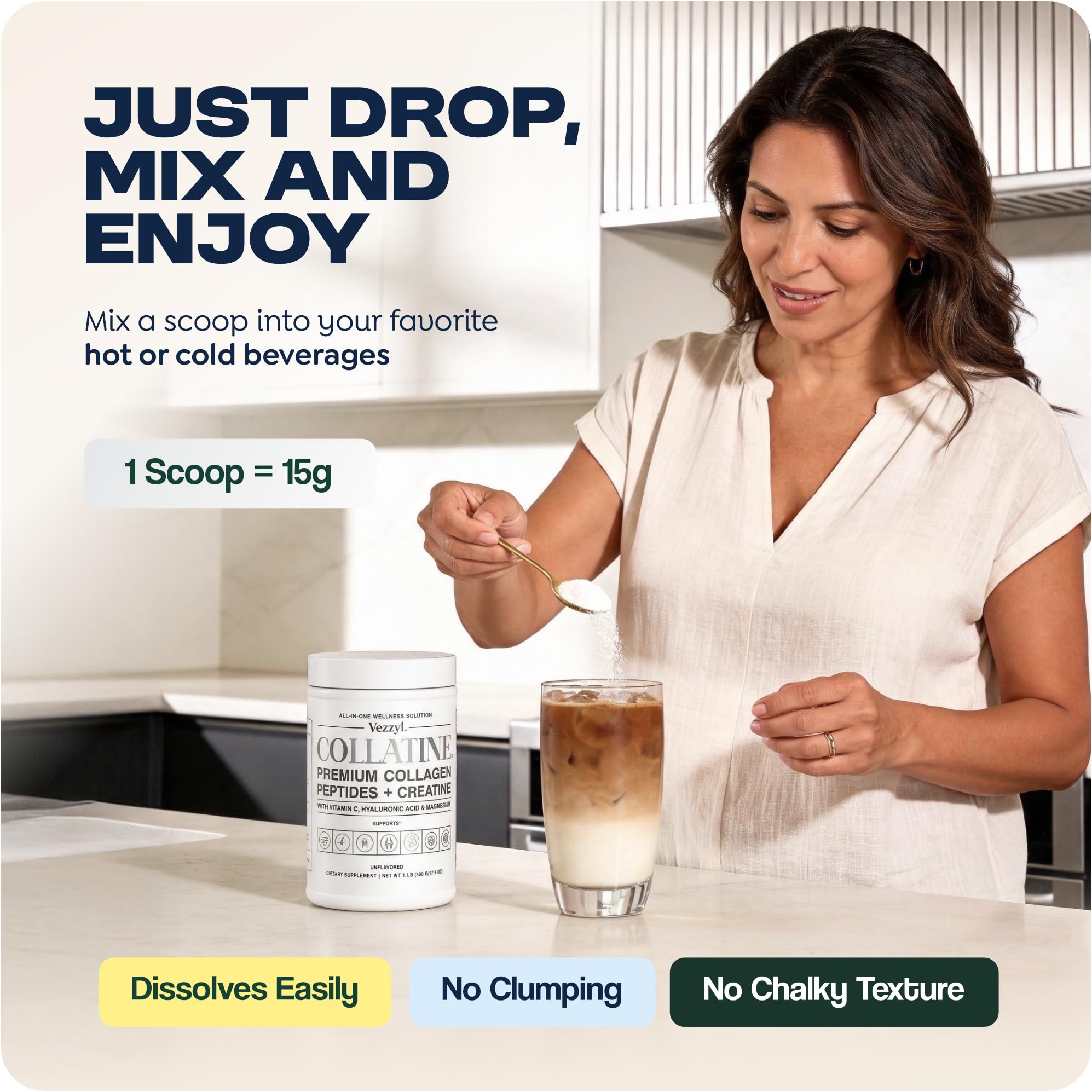 Vezzyl Collatine powder scoop shows a convenient daily serving for smoothies.